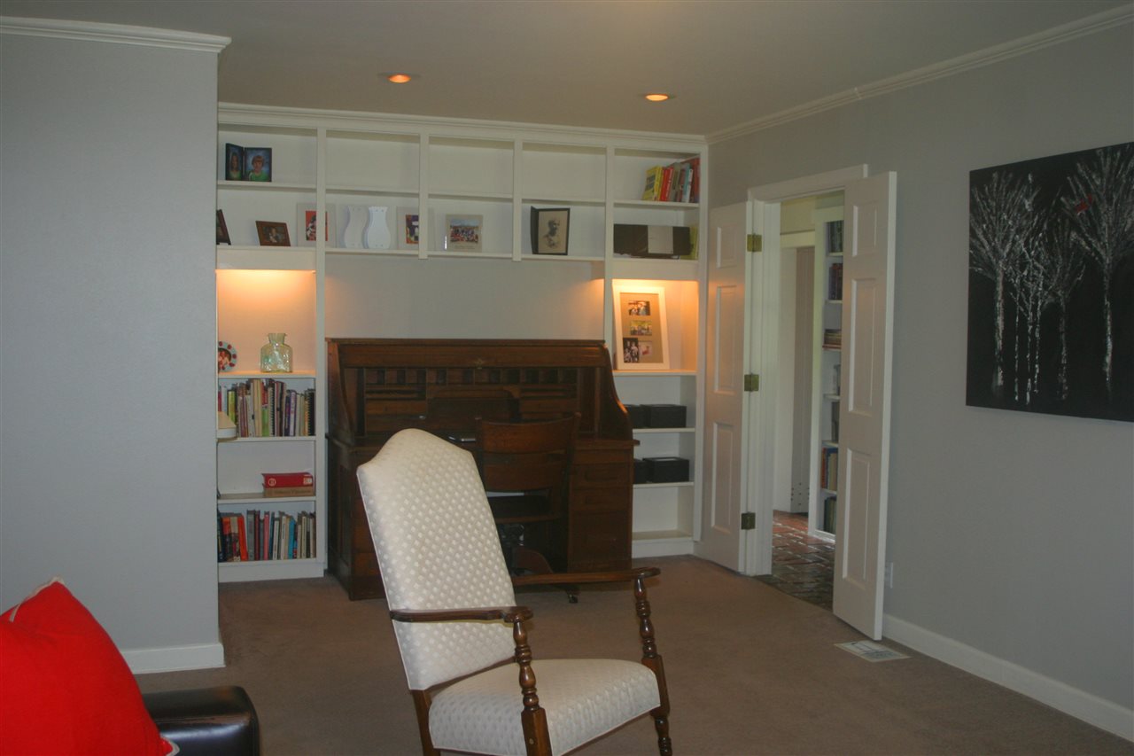 KINGWOOD PLACE - Residential