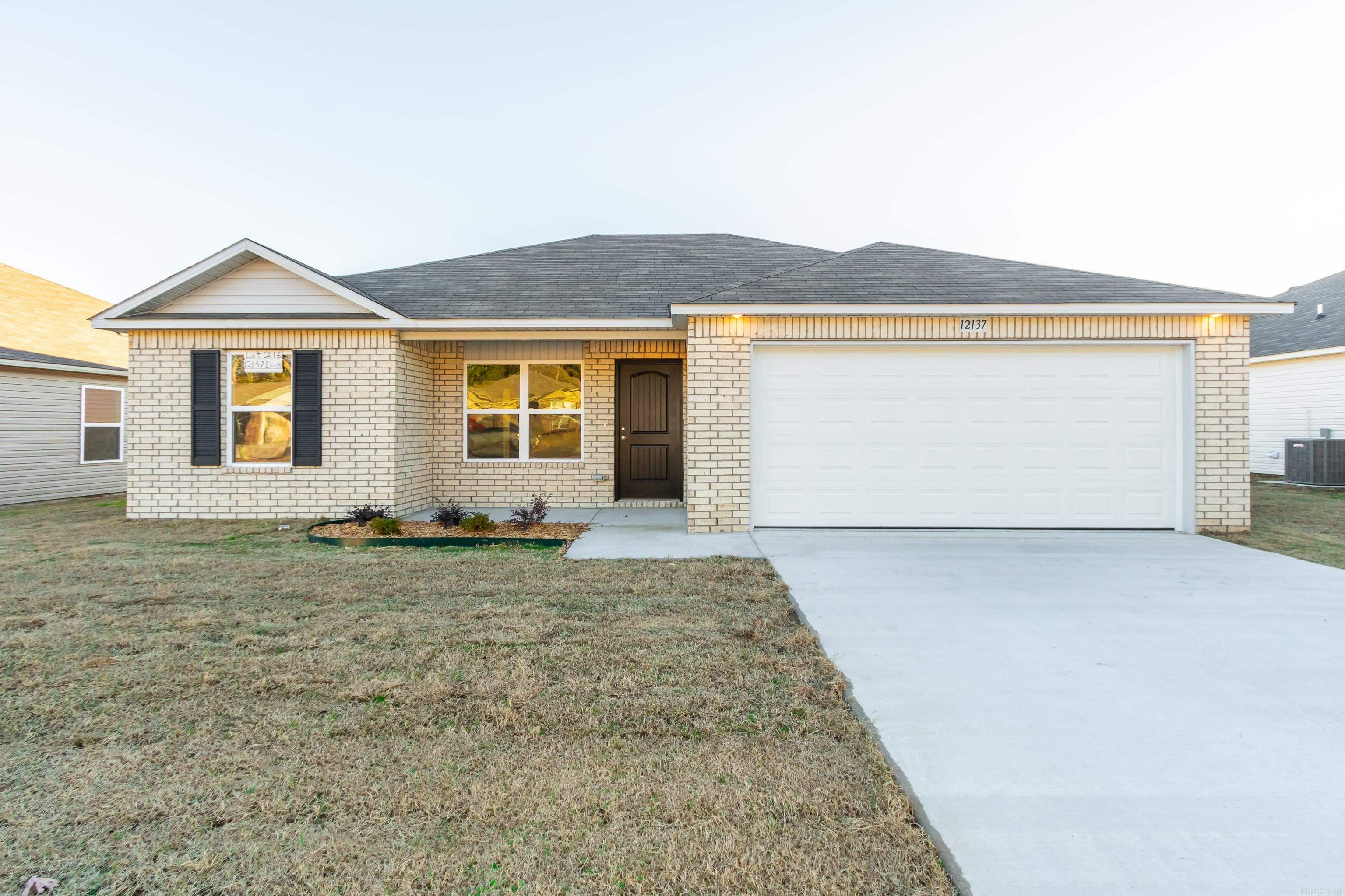 SPRINGLAKE TRAILS - Residential