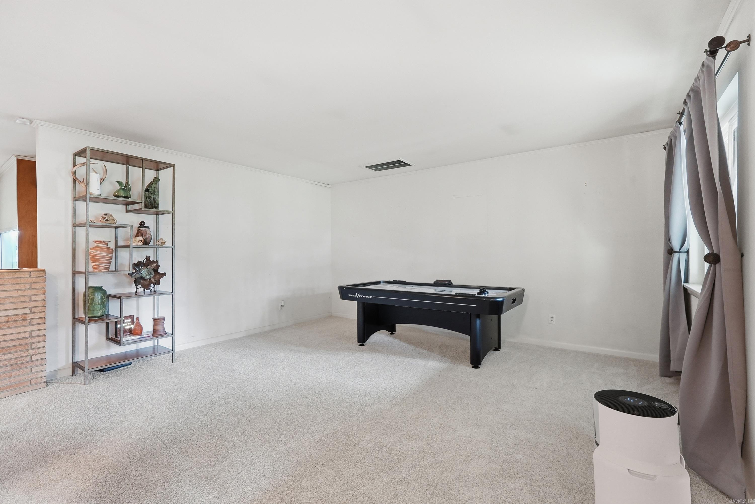 DELBERTS - Residential
