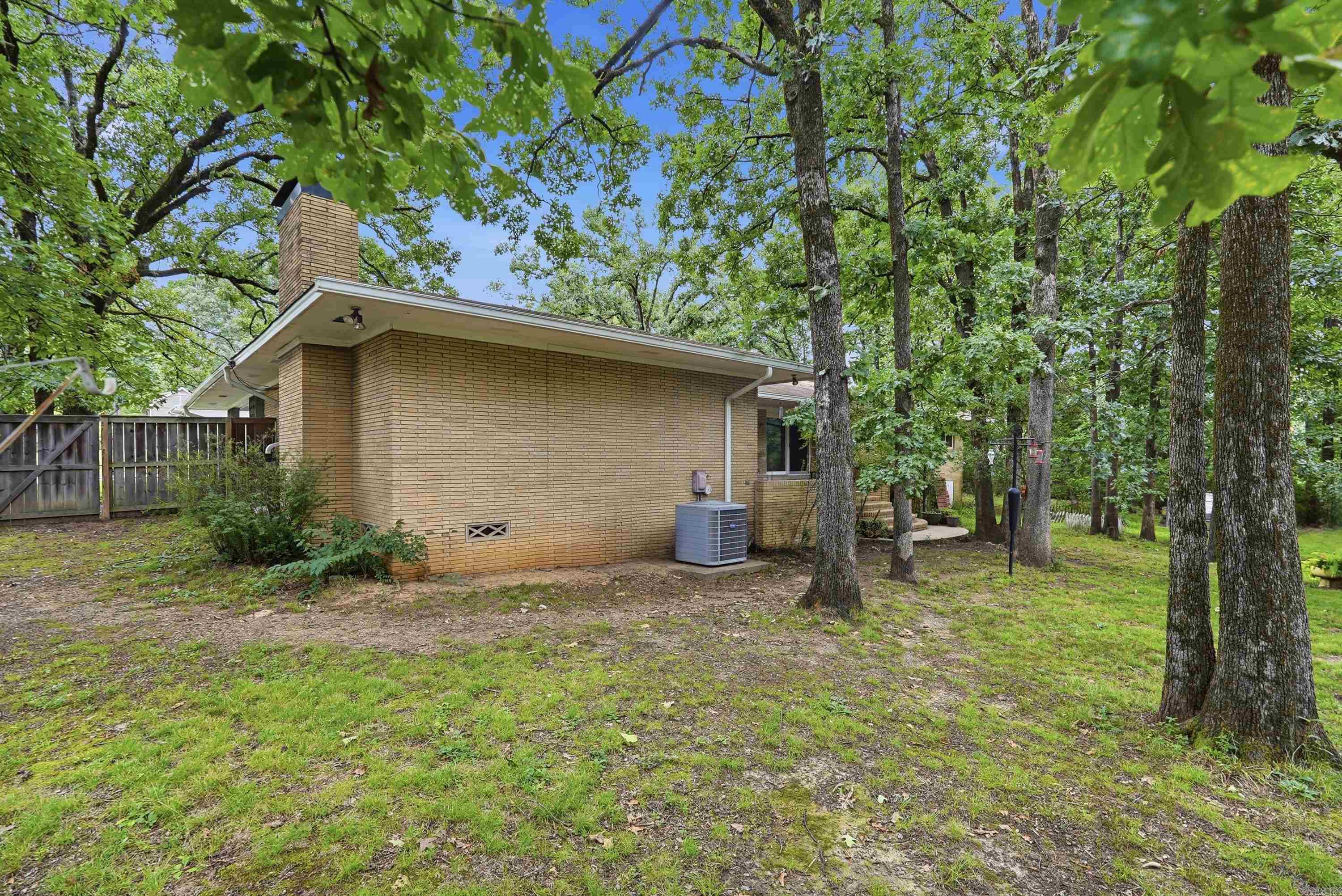 DELBERTS - Residential
