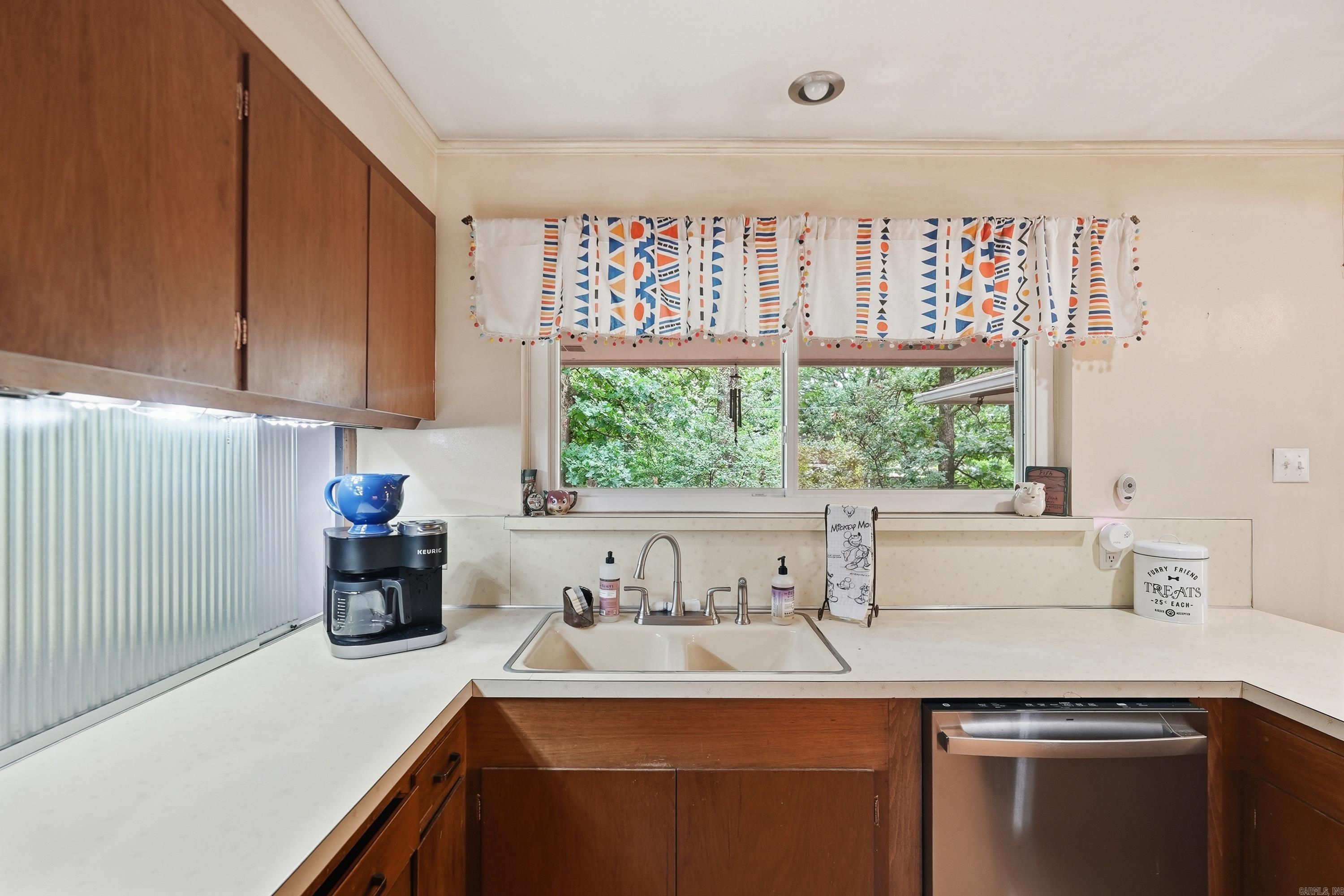 DELBERTS - Residential