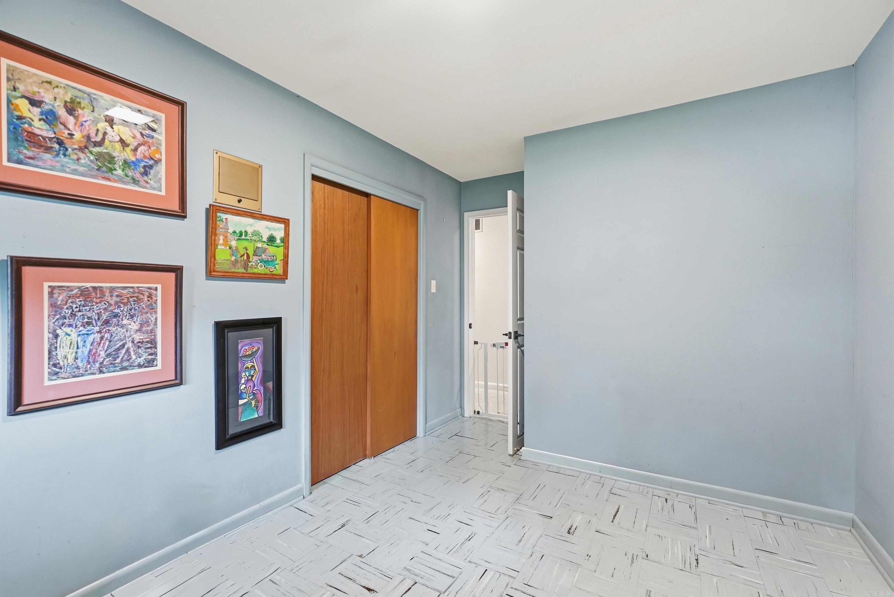 DELBERTS - Residential