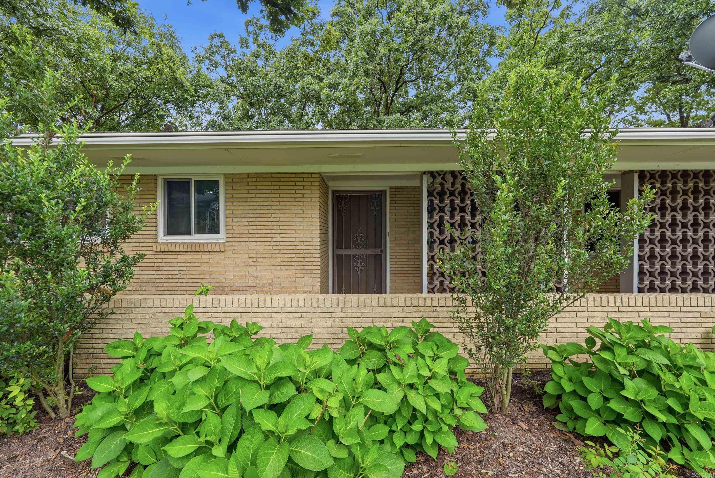 DELBERTS - Residential