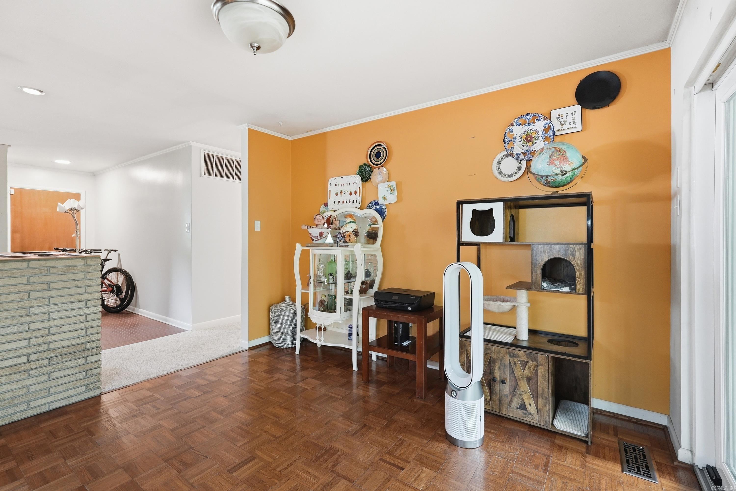 DELBERTS - Residential