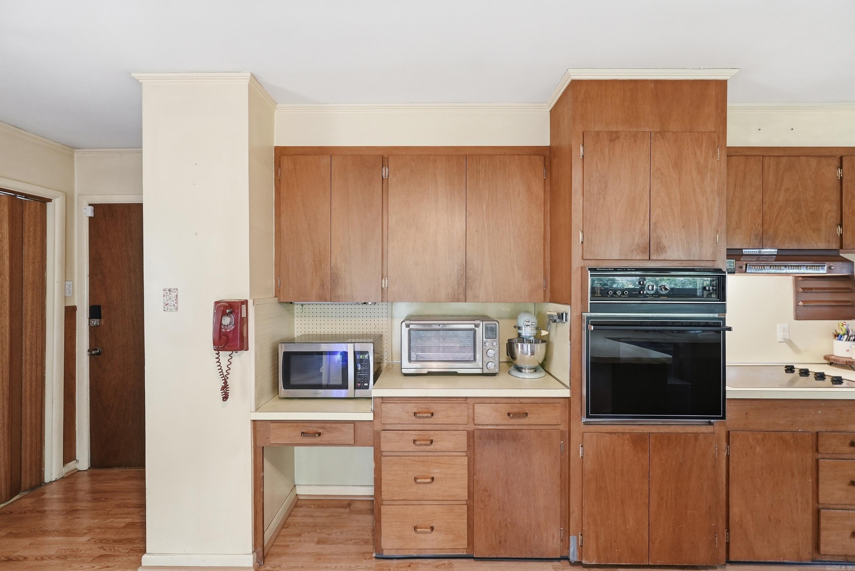 DELBERTS - Residential