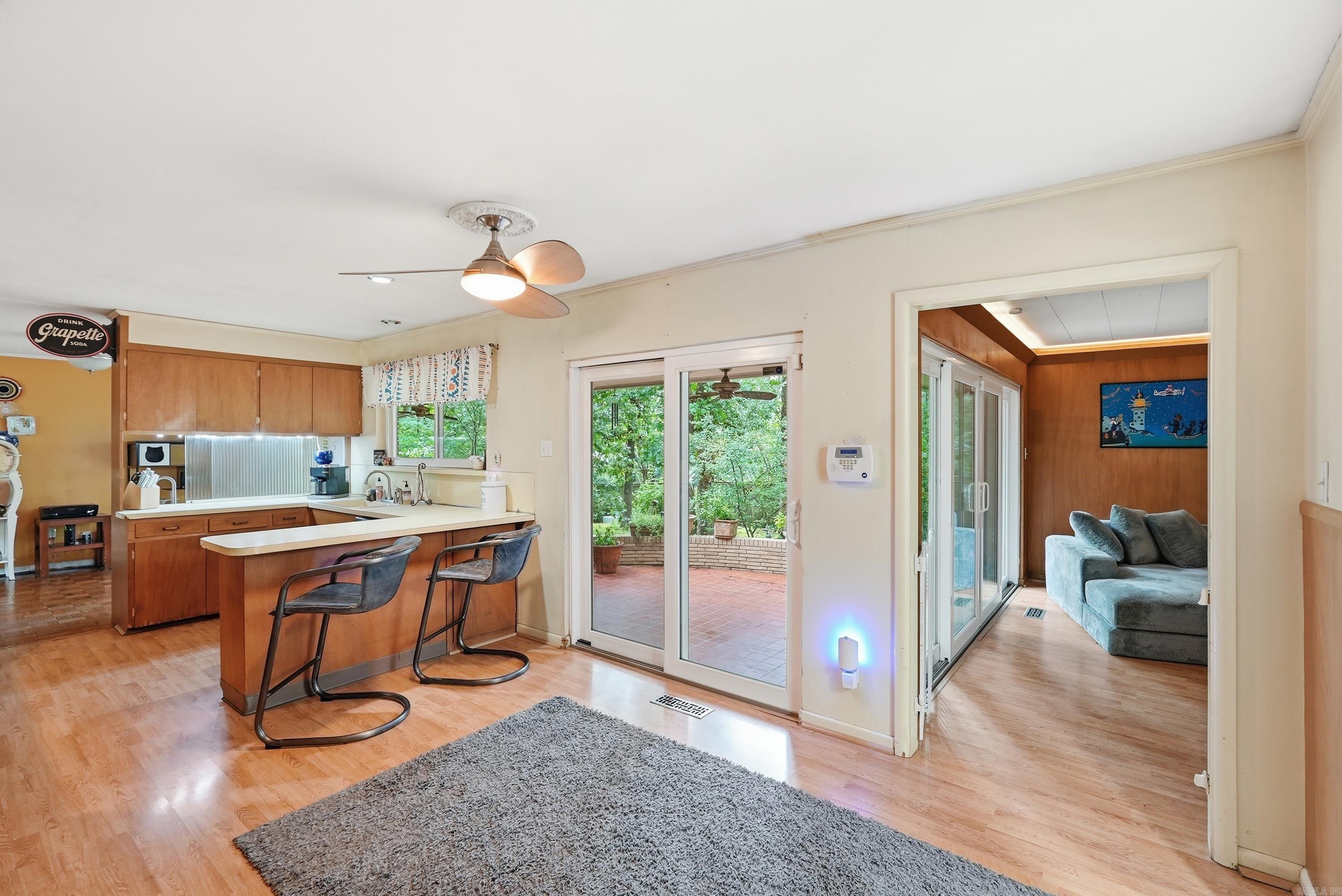 DELBERTS - Residential