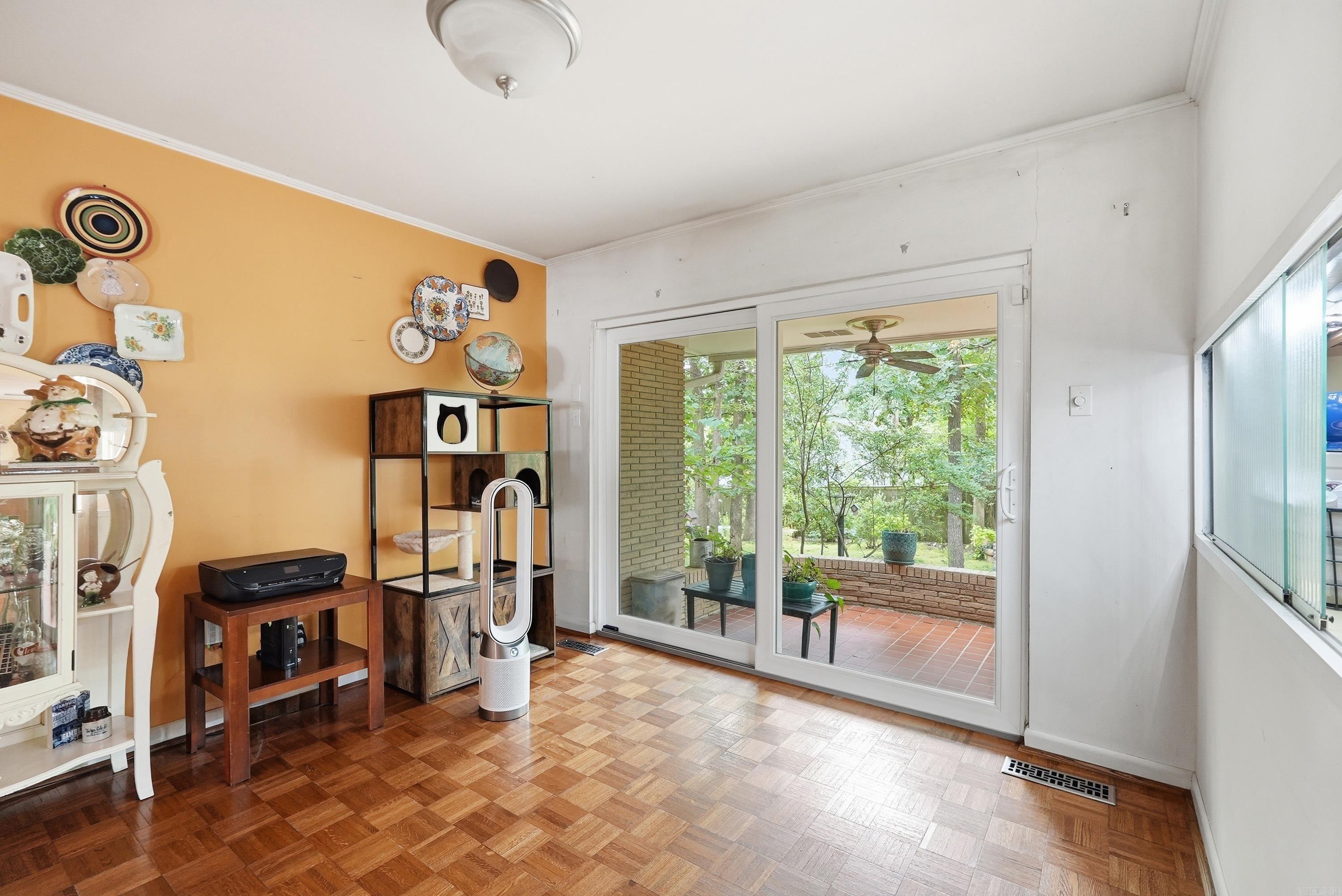 DELBERTS - Residential