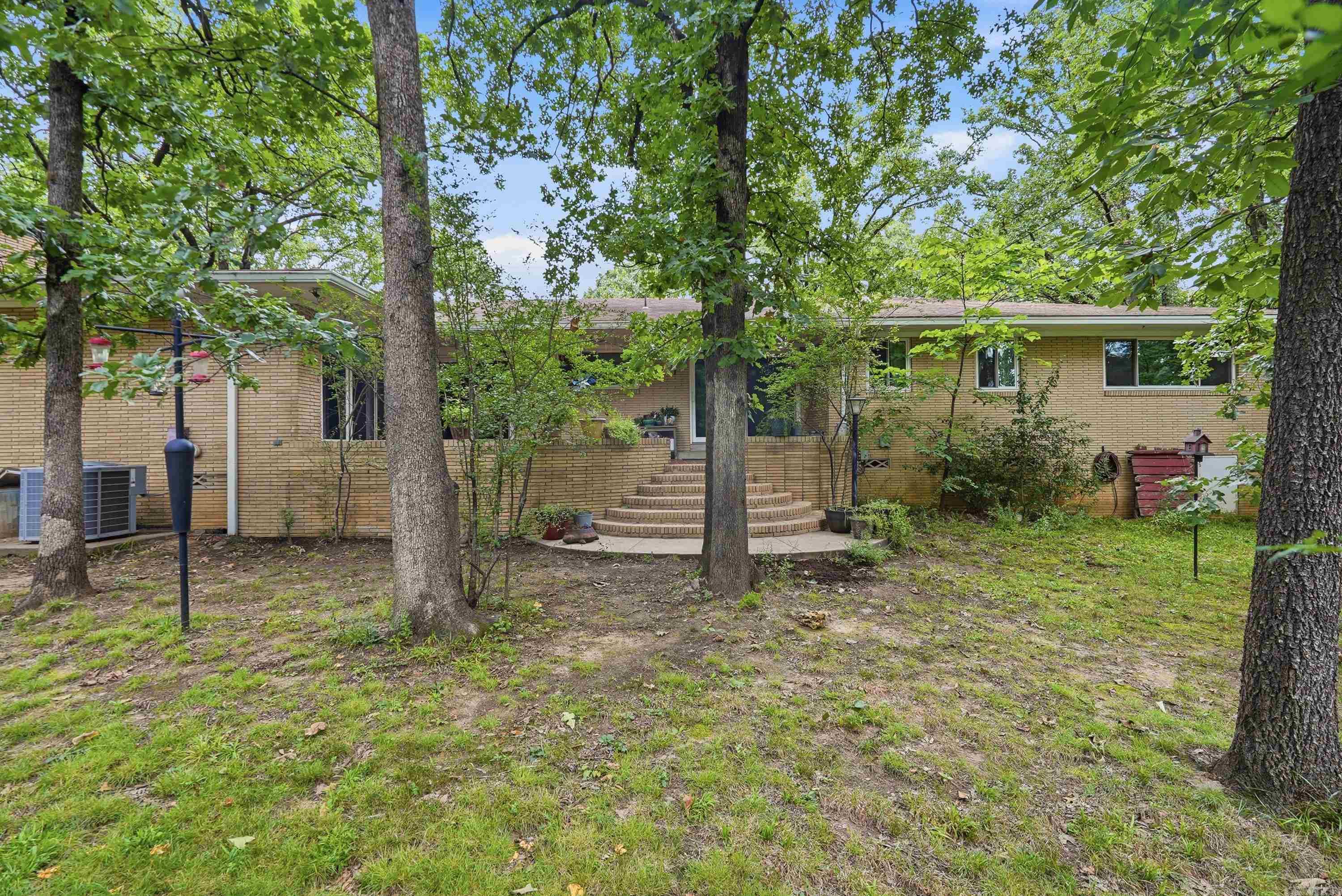 DELBERTS - Residential