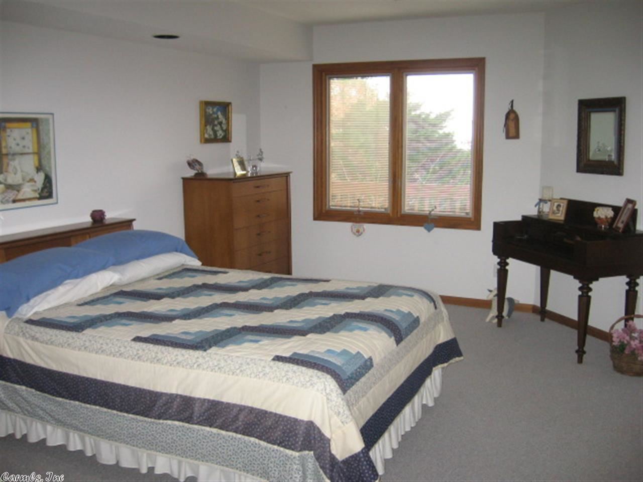 INDIAN HILLS - Residential