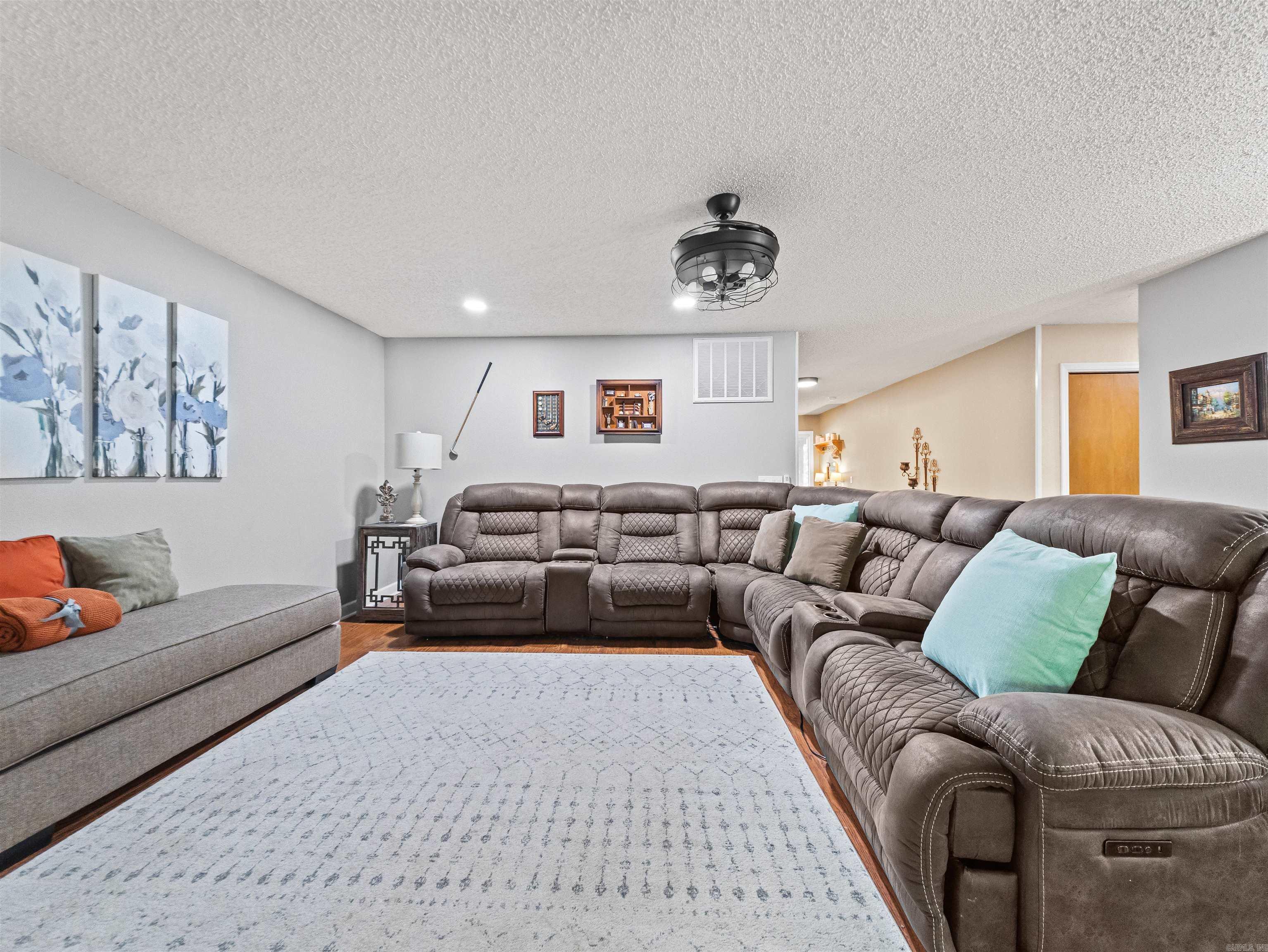 CORONADO COURTS - Residential