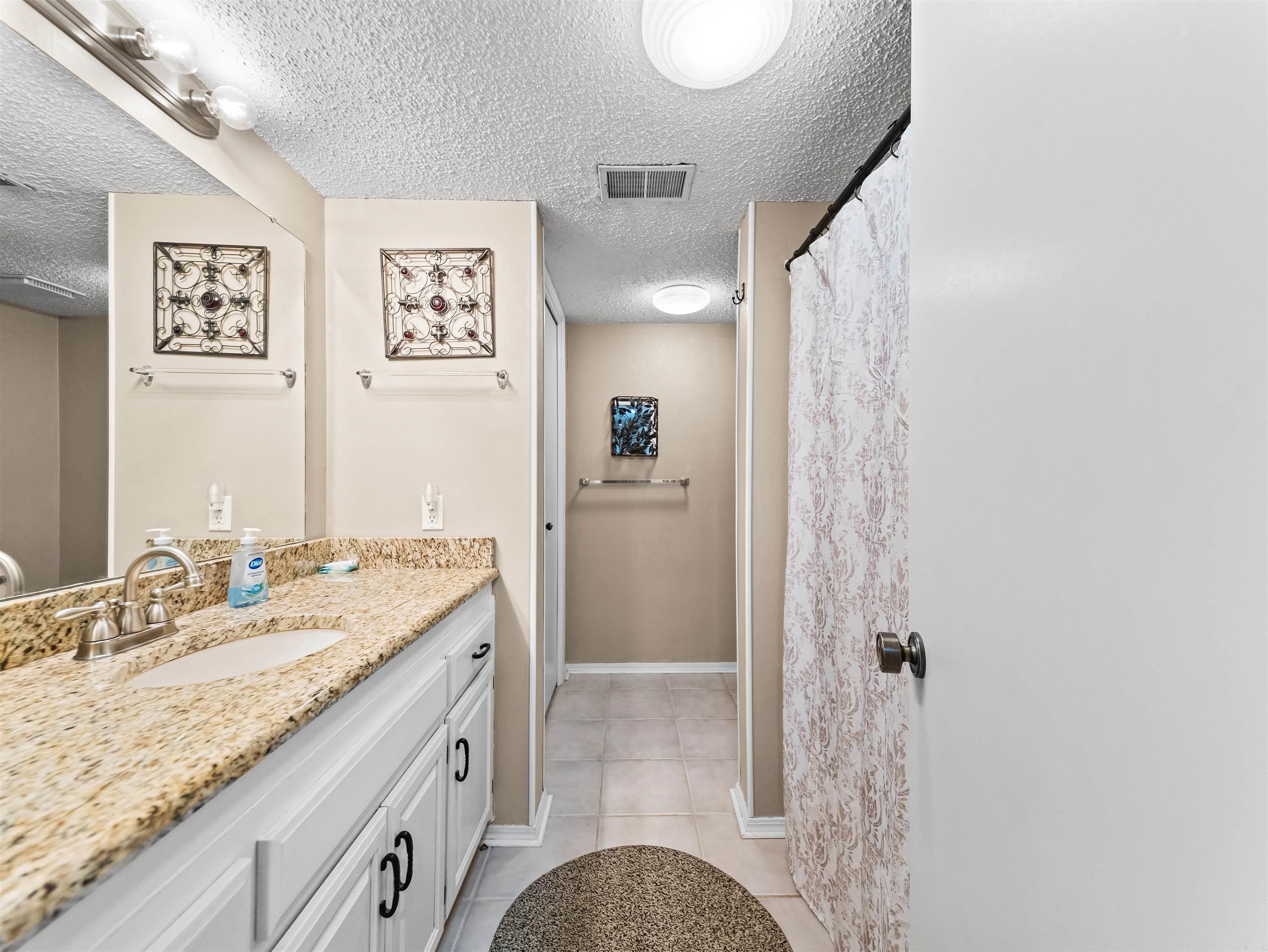 CORONADO COURTS - Residential