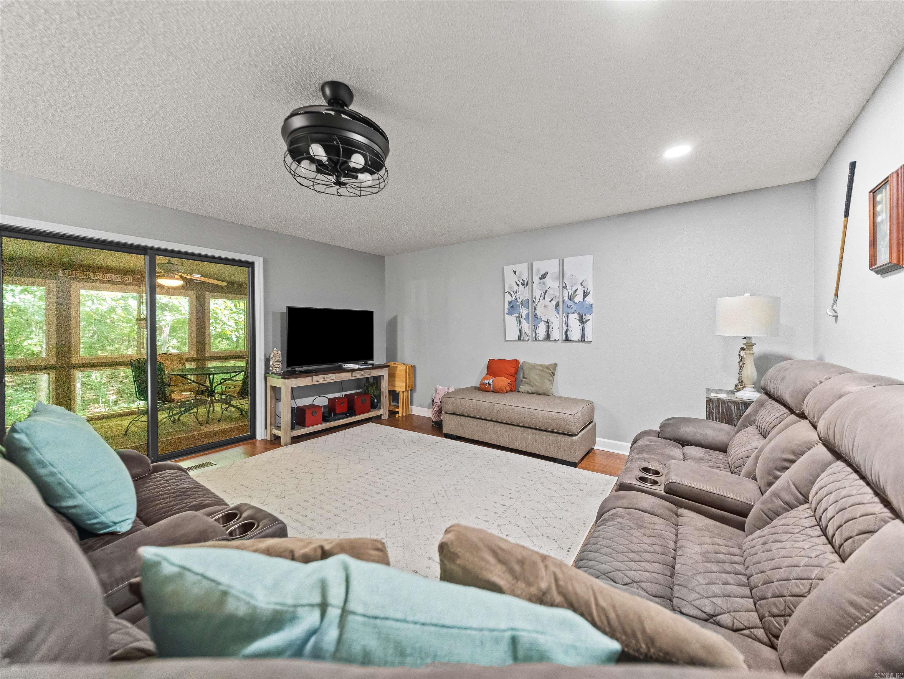 CORONADO COURTS - Residential