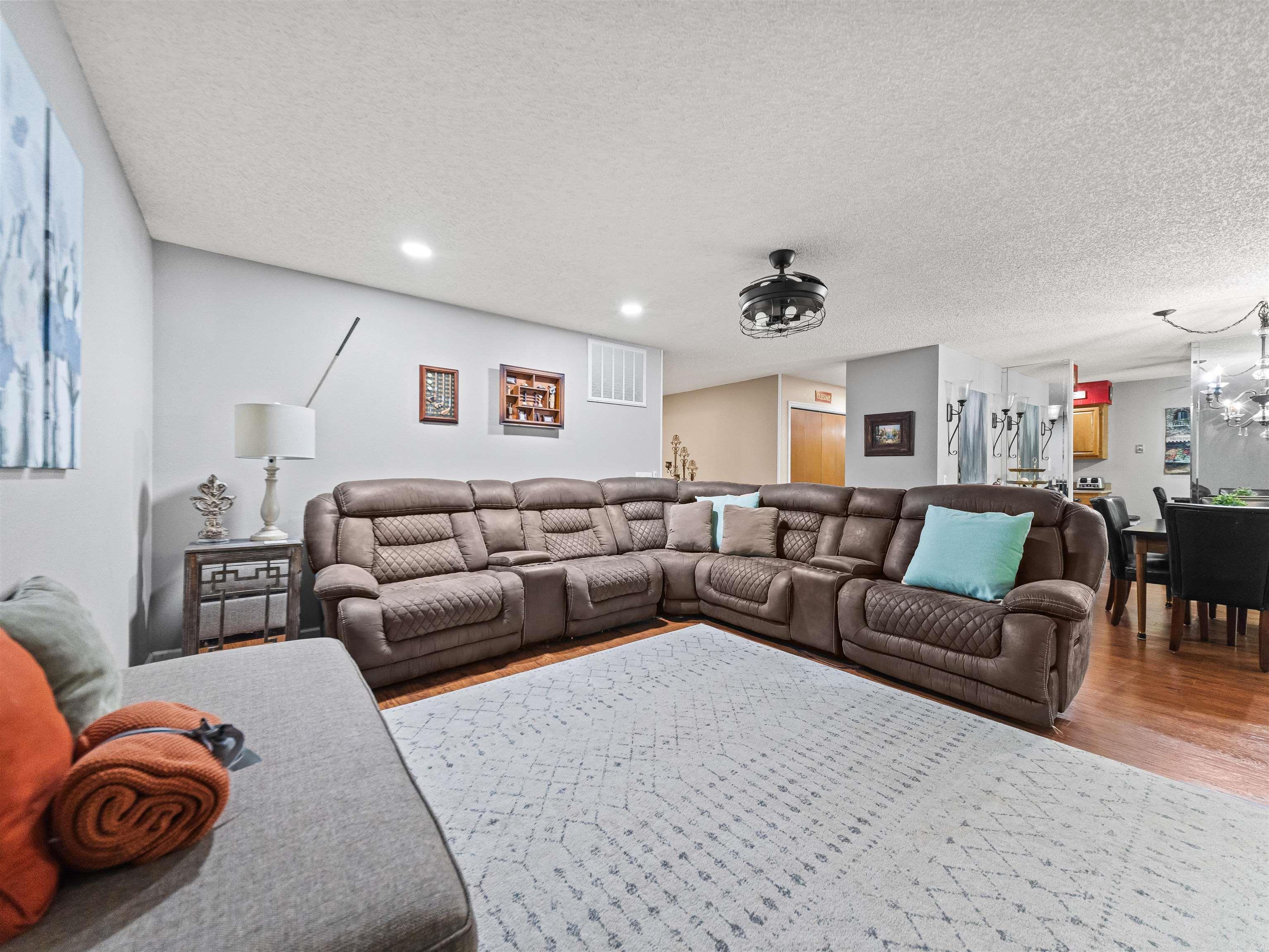 CORONADO COURTS - Residential