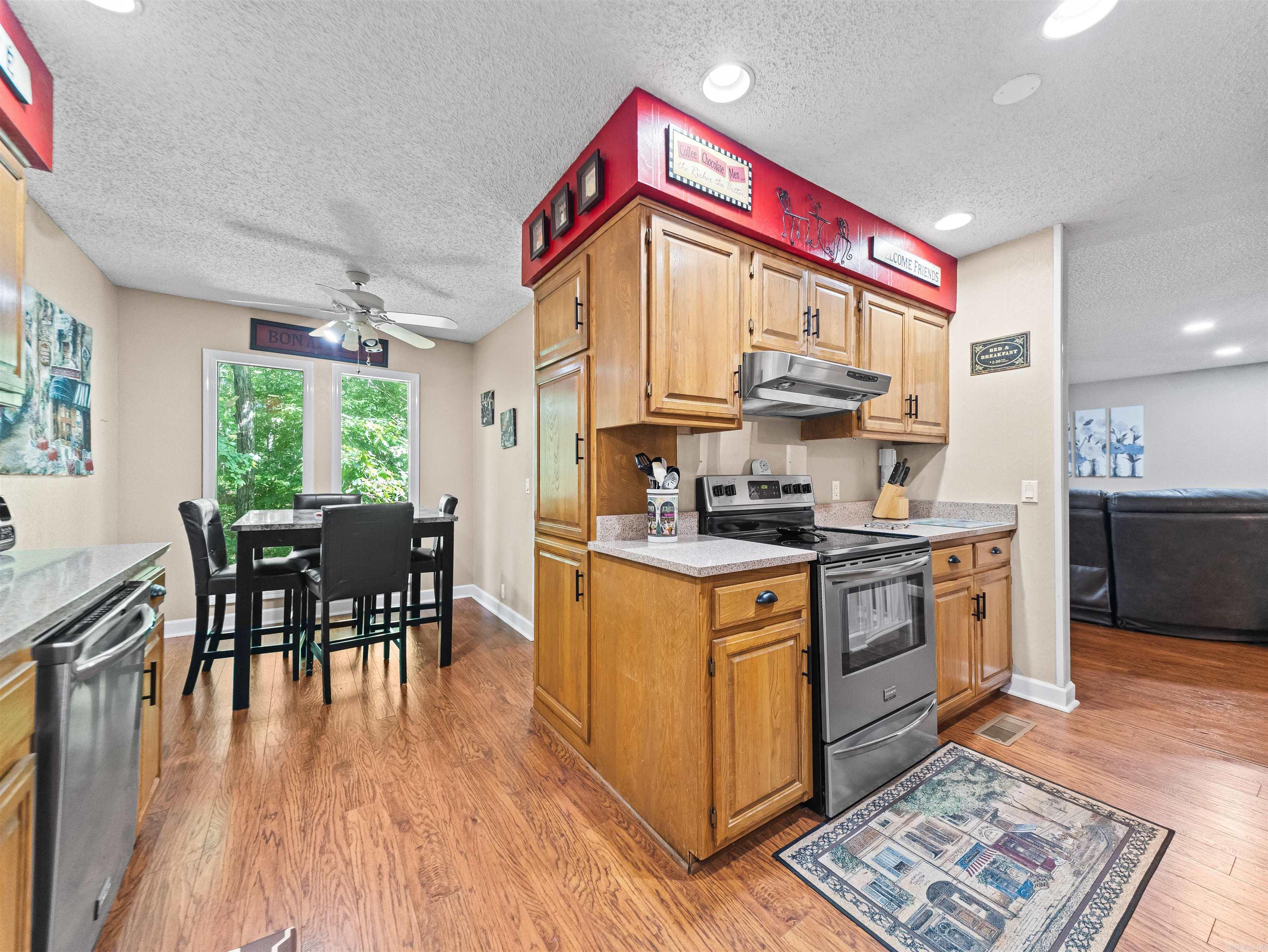 CORONADO COURTS - Residential