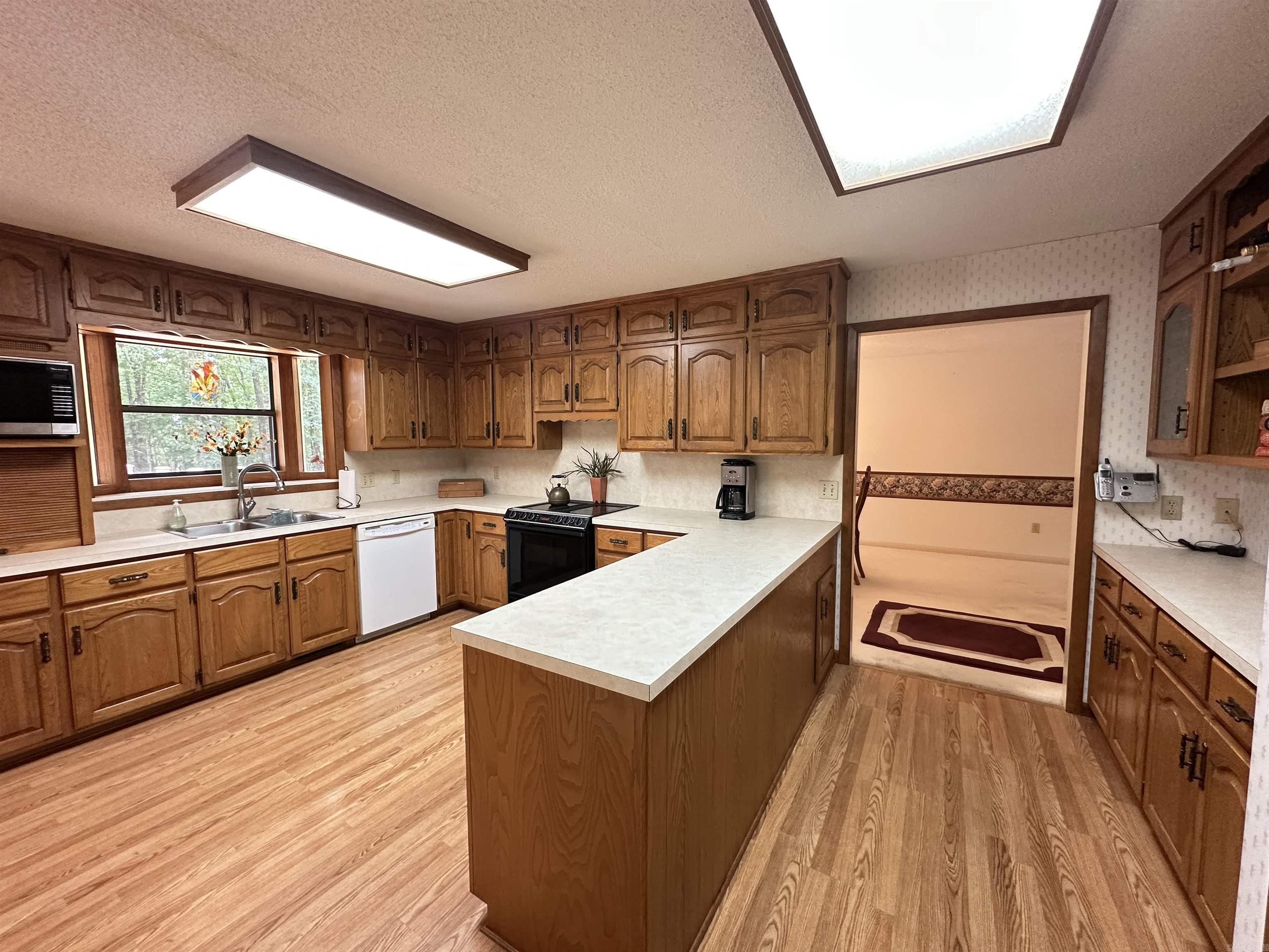 INDIAN HILLS - Residential