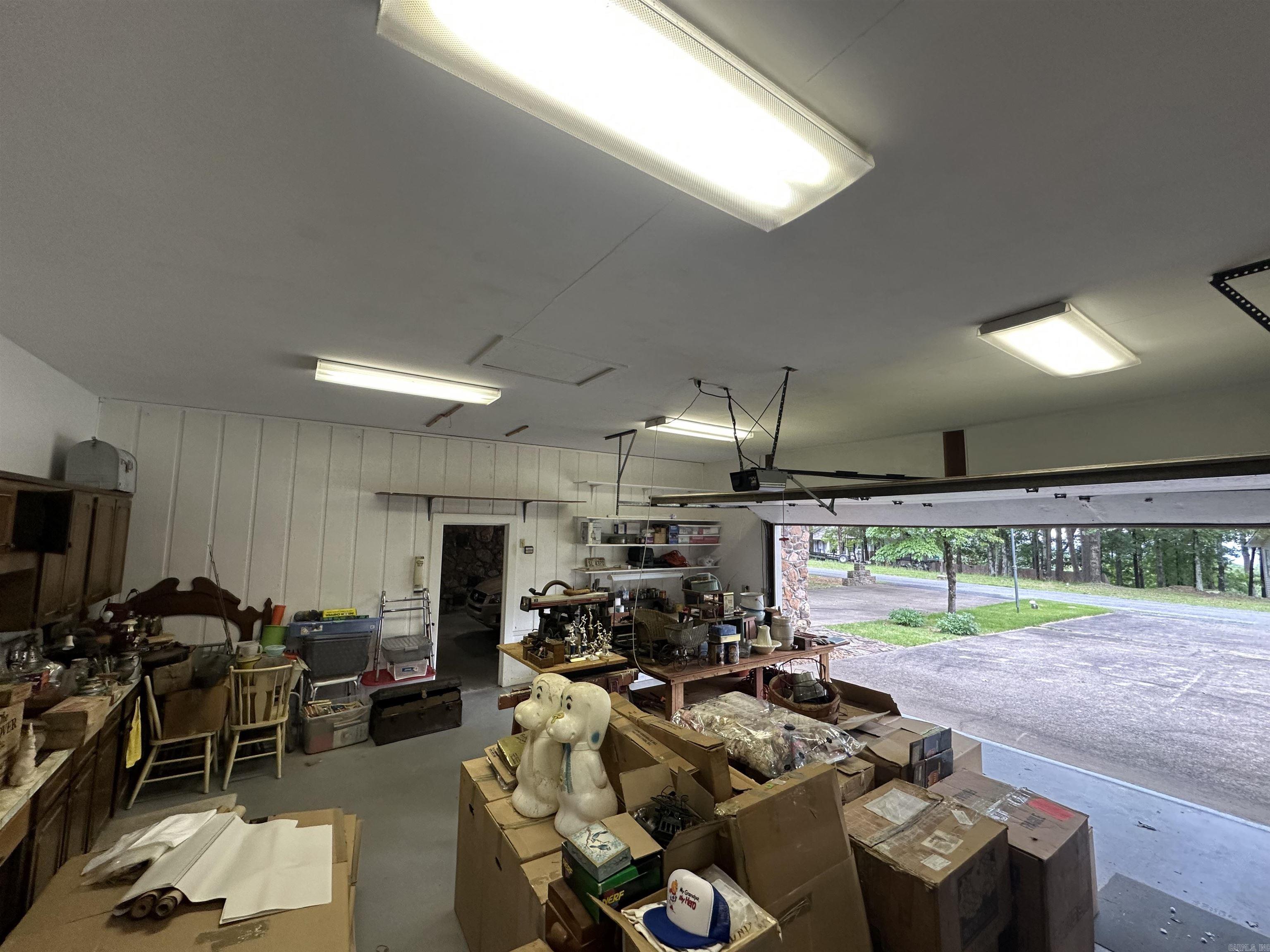 INDIAN HILLS - Residential