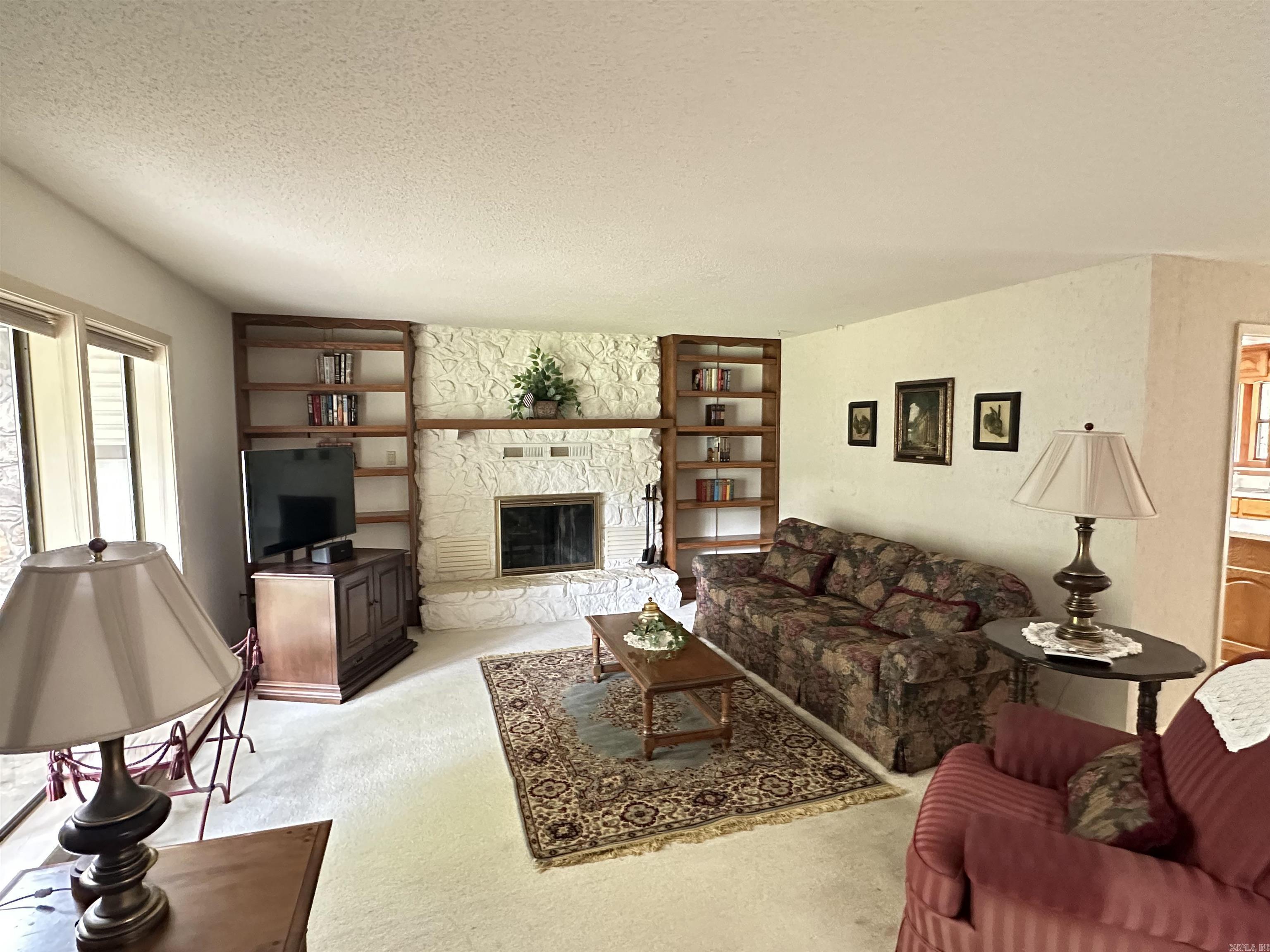 INDIAN HILLS - Residential