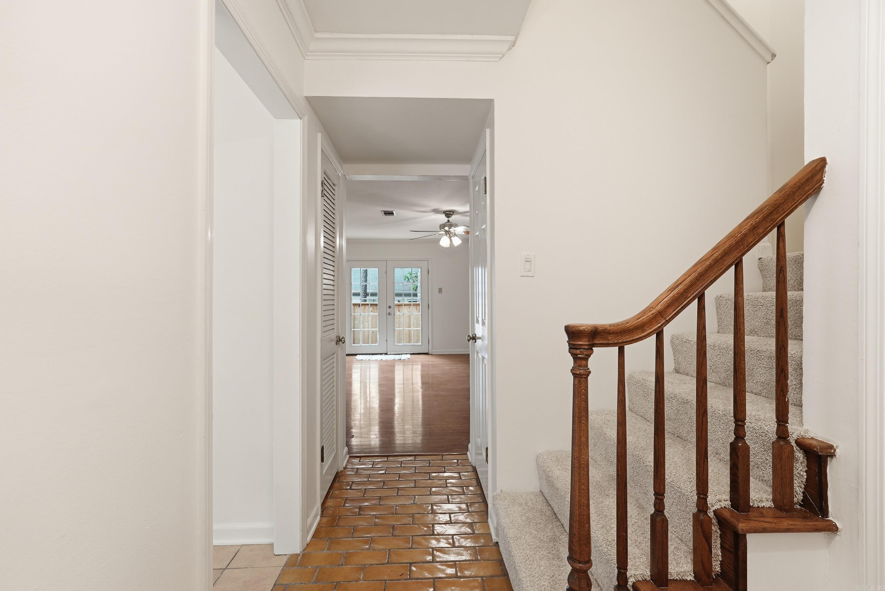 KINGSBRIDGE TWNHSE - Residential