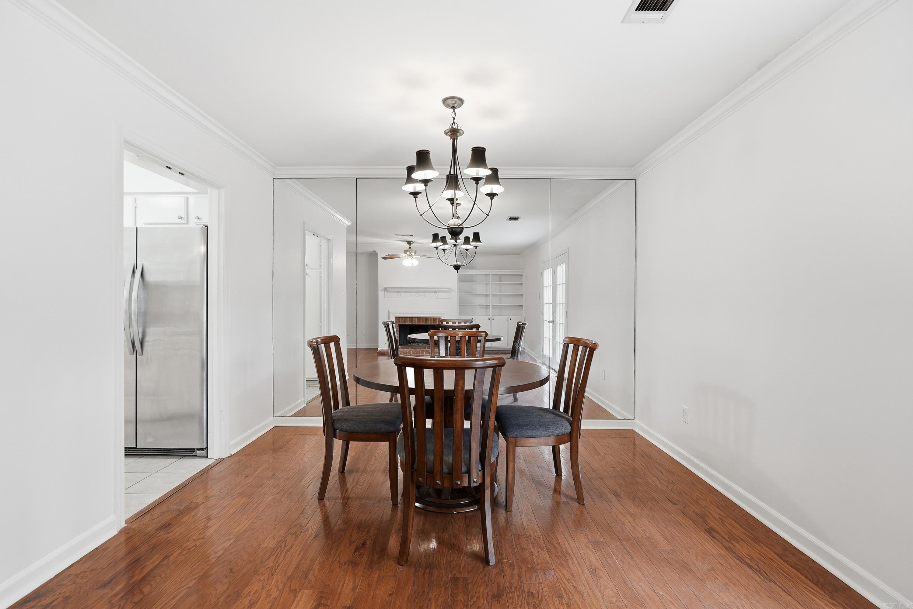 KINGSBRIDGE TWNHSE - Residential