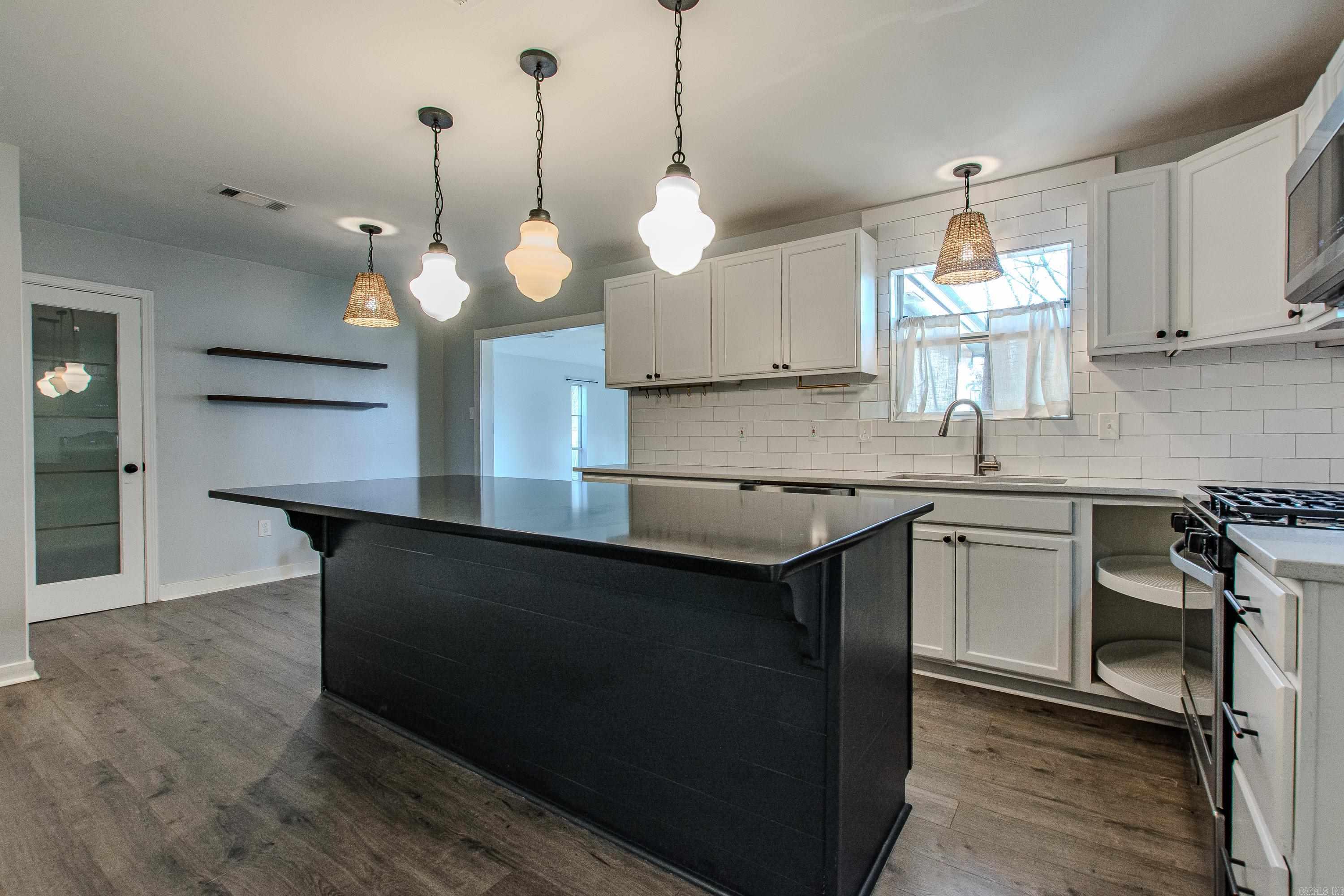 GIBSON ESTATE - Residential