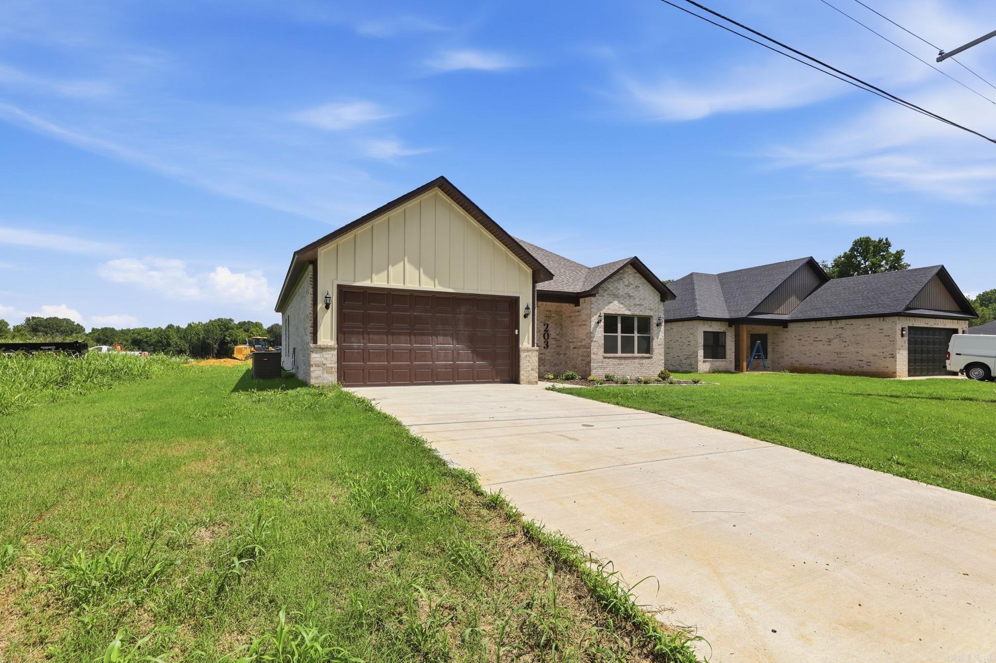 FLORIDIAN HEIGHTS PHASE 1 - Residential