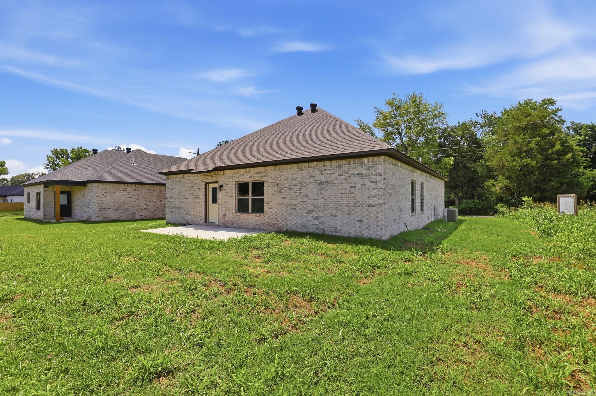 FLORIDIAN HEIGHTS PHASE 1 - Residential