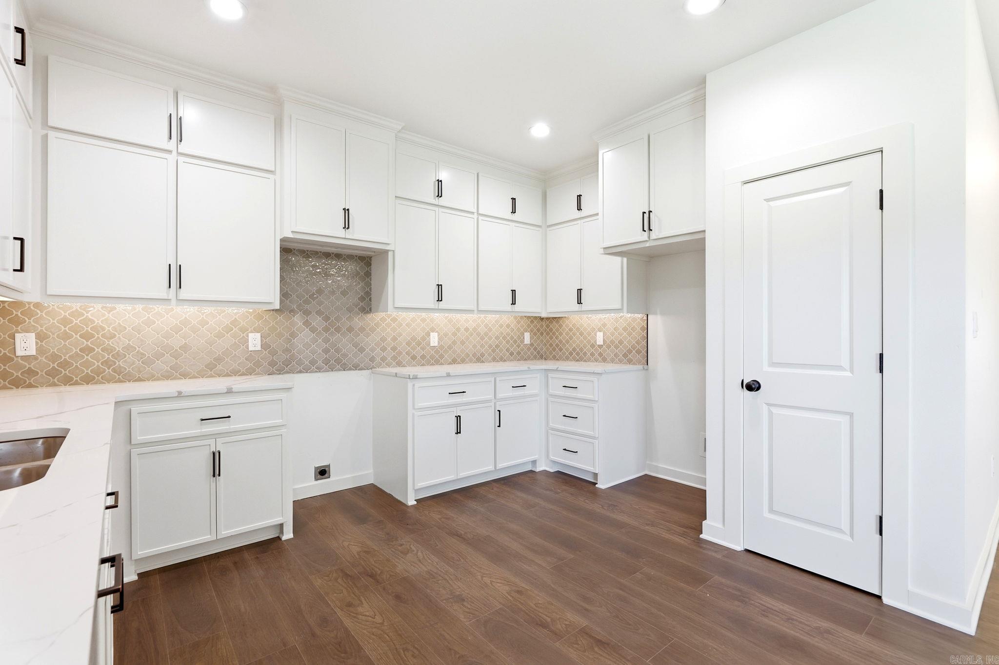 FLORIDIAN HEIGHTS PHASE 1 - Residential