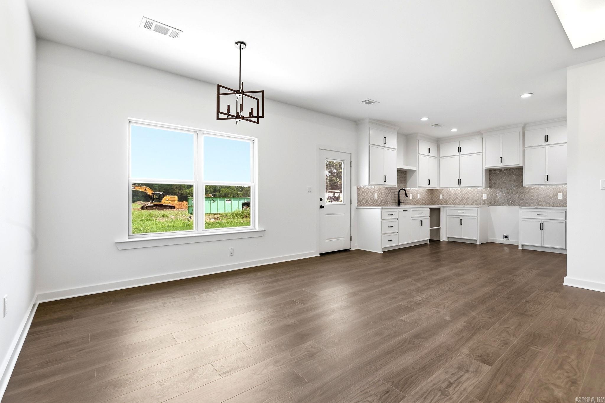FLORIDIAN HEIGHTS PHASE 1 - Residential