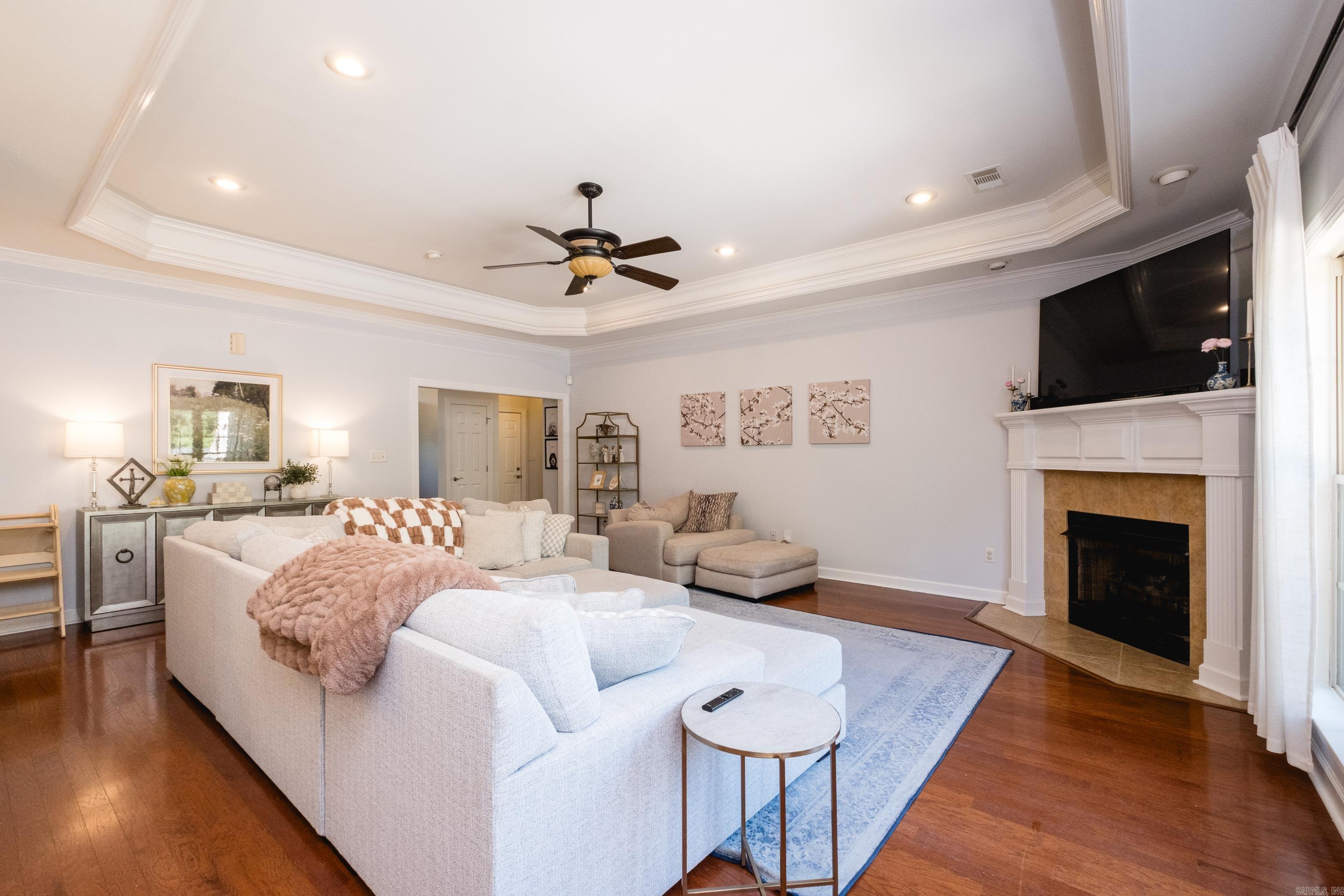 OAKBROOKE - Residential
