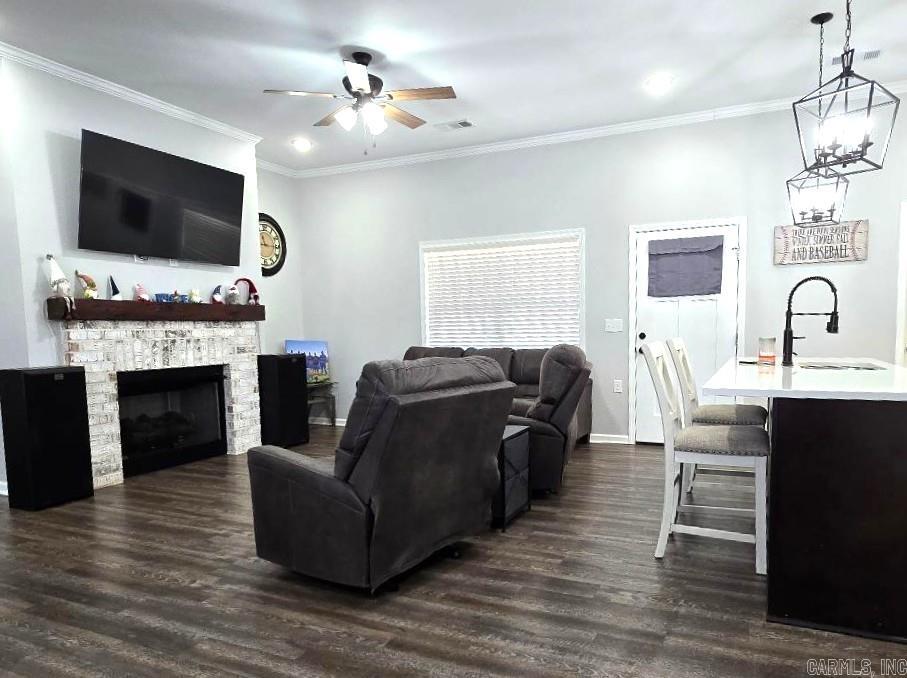 RIVERWOODS ESTATES PHASE TWO - Residential