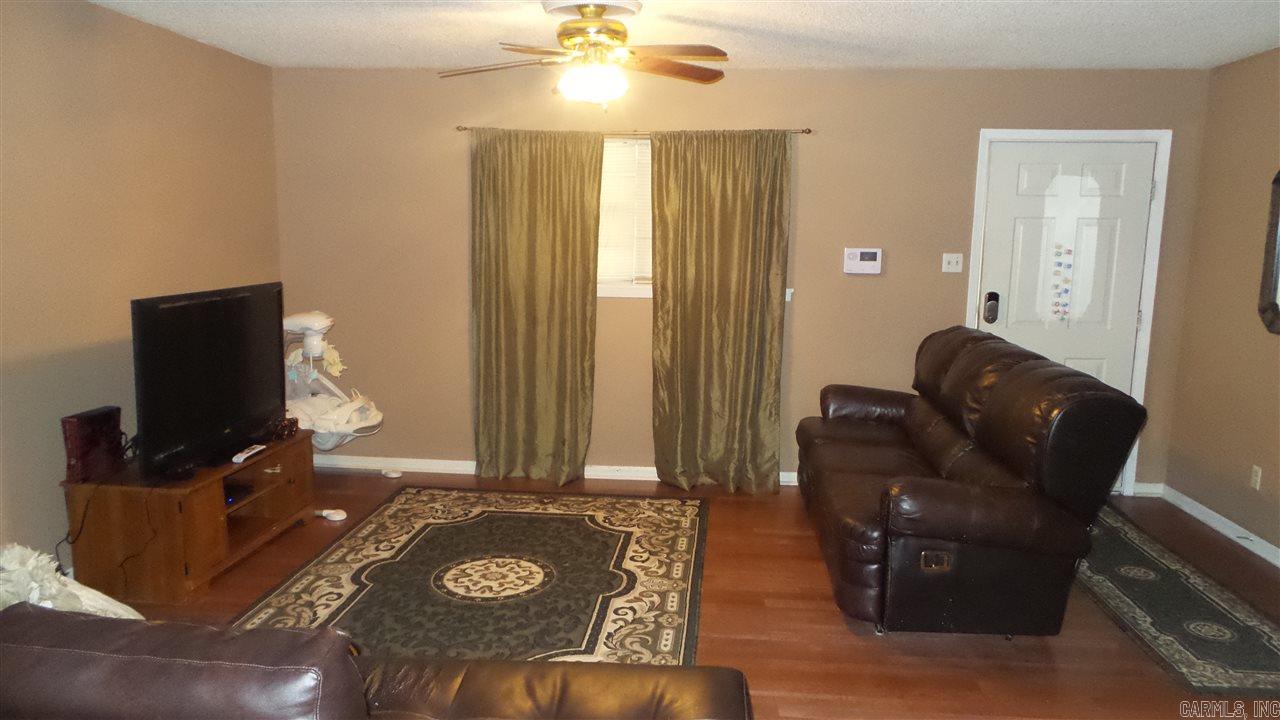 Oak Meadows - Residential