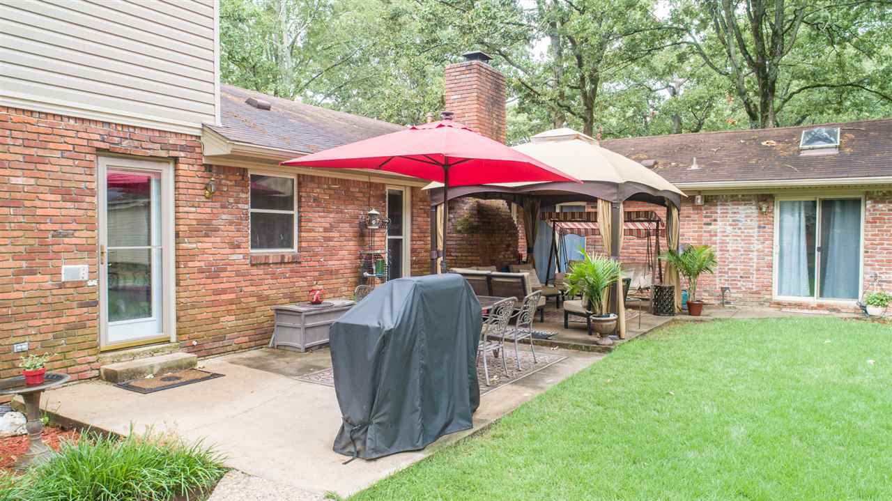 COUNTRY CLUB PARK - Residential
