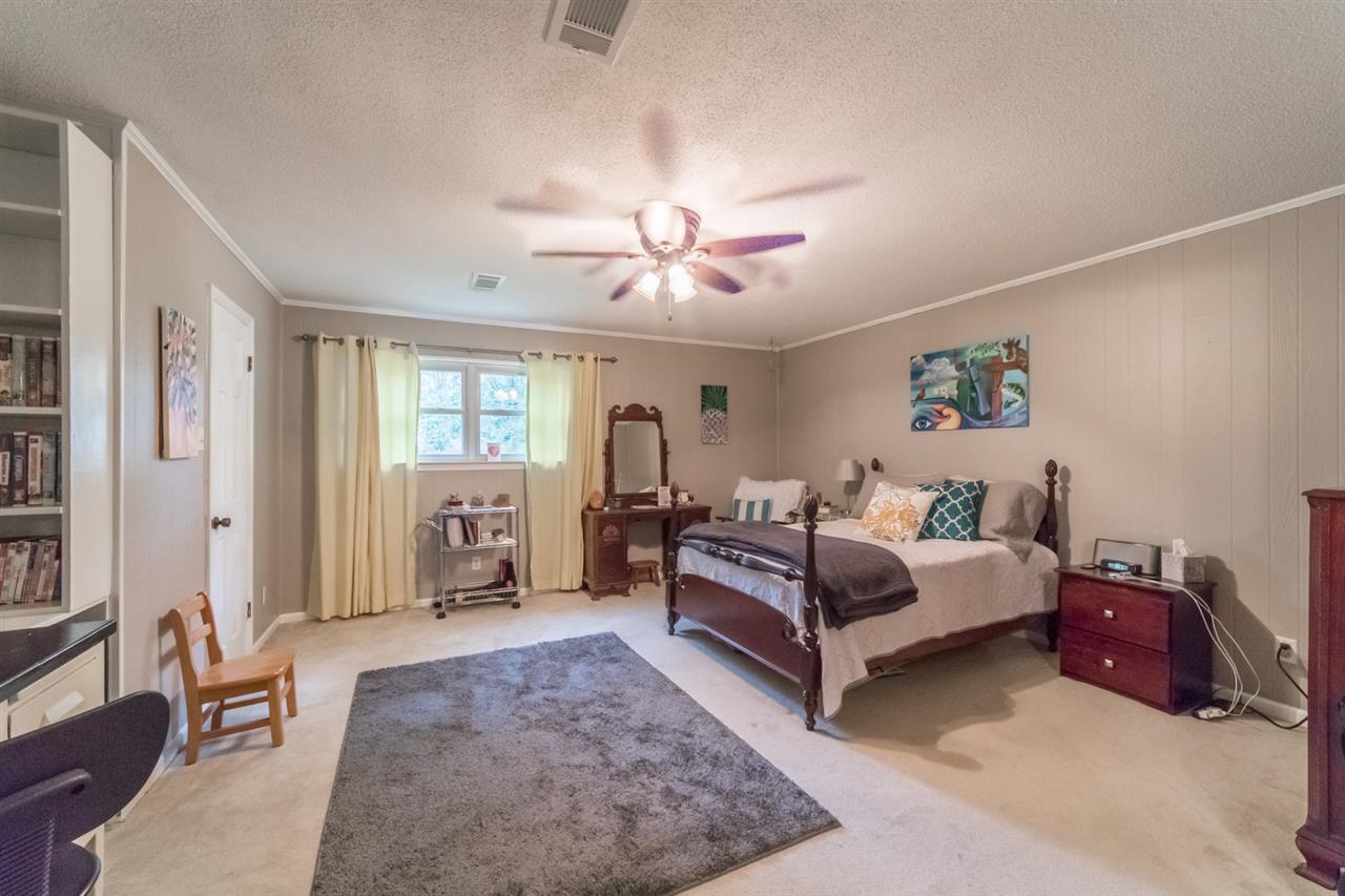 COUNTRY CLUB PARK - Residential