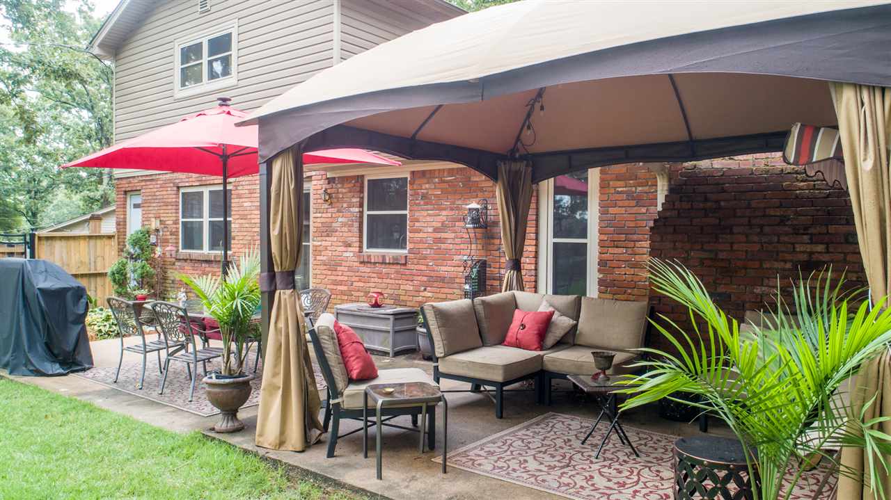 COUNTRY CLUB PARK - Residential