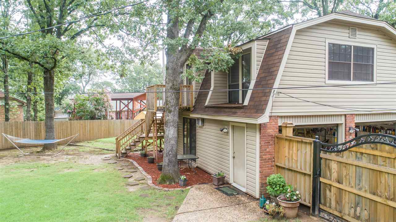 COUNTRY CLUB PARK - Residential