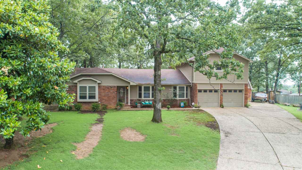 COUNTRY CLUB PARK - Residential