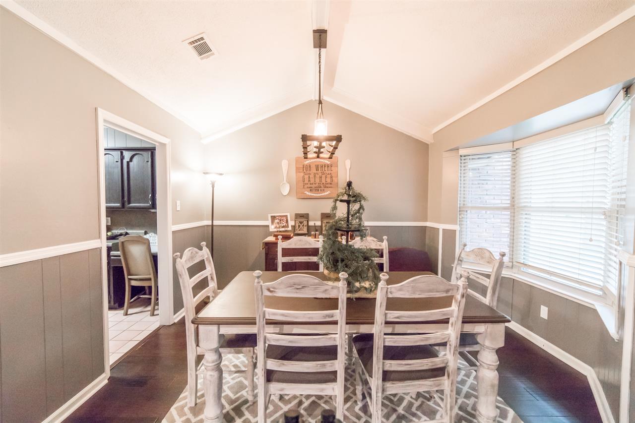 COUNTRY CLUB PARK - Residential