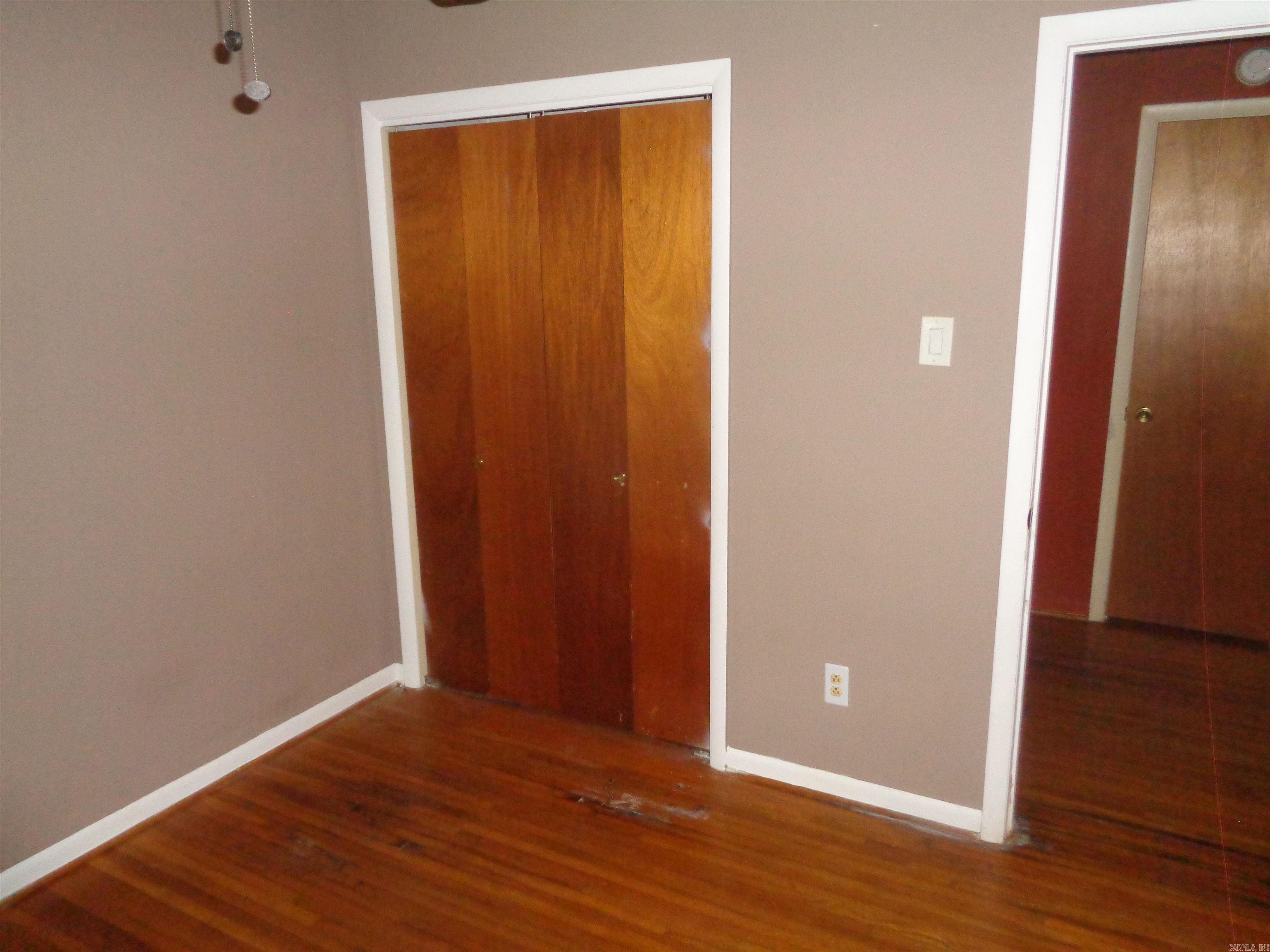 Twin Lakes - Residential Lease