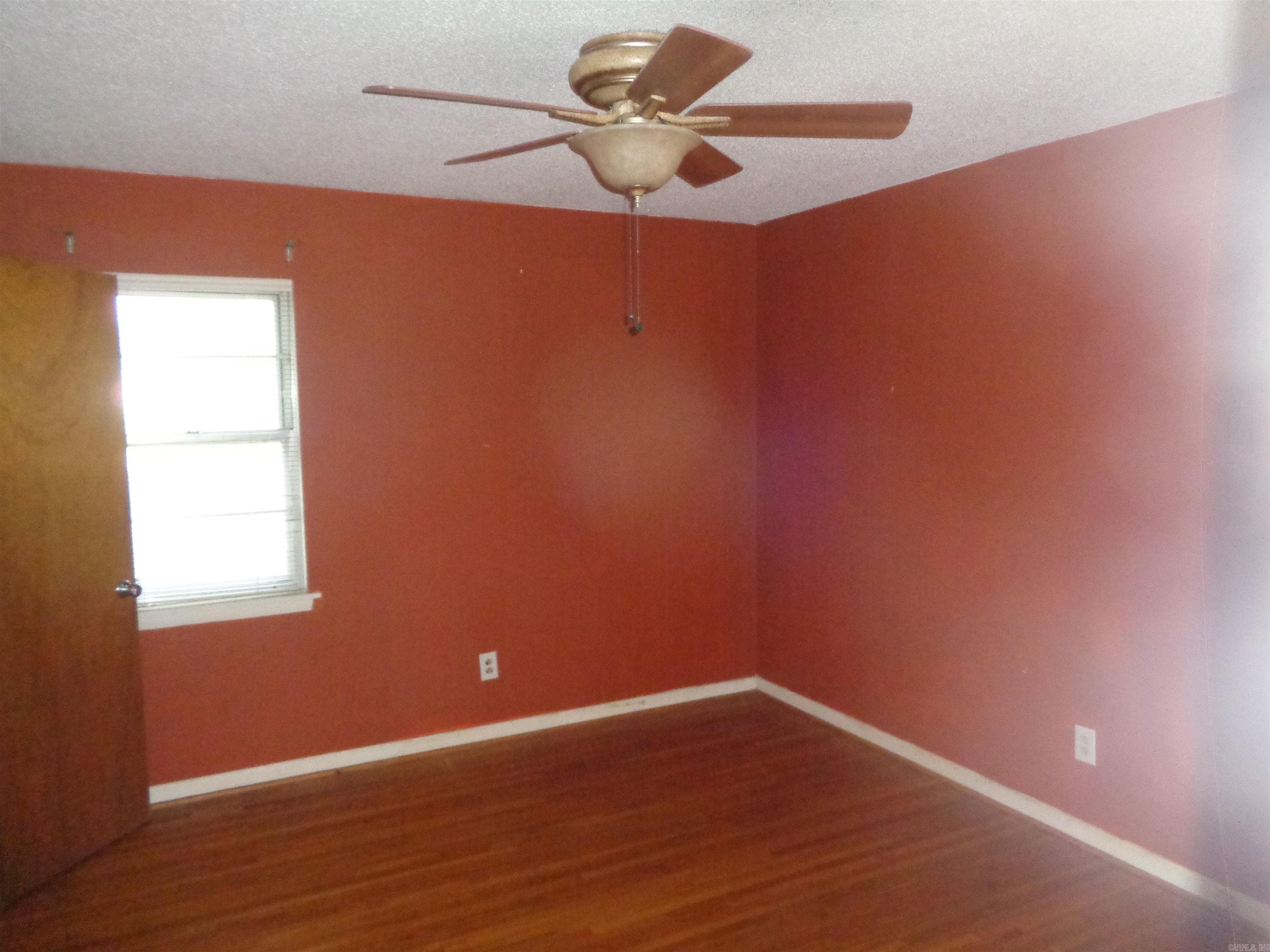 Twin Lakes - Residential Lease