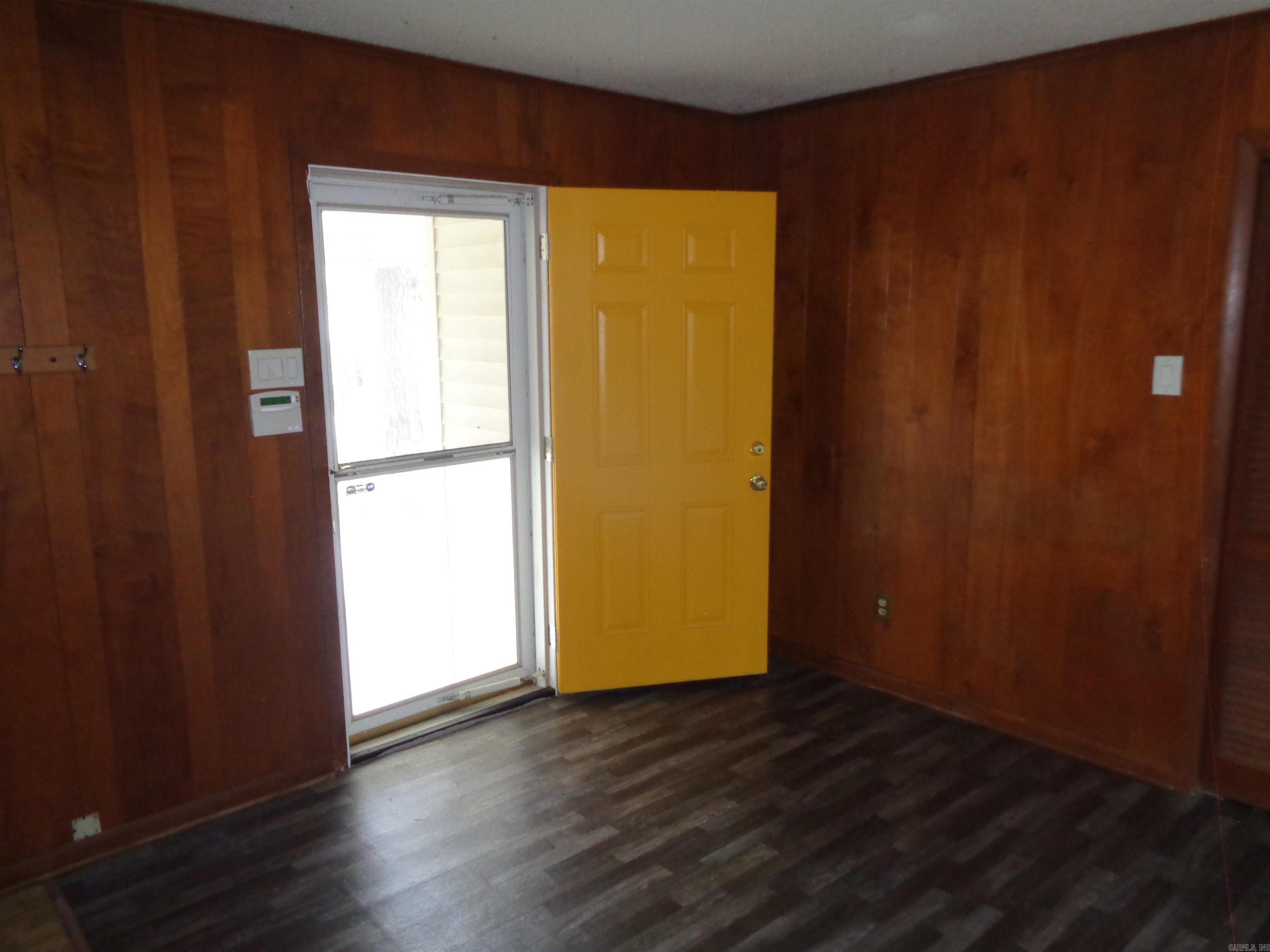 Twin Lakes - Residential Lease