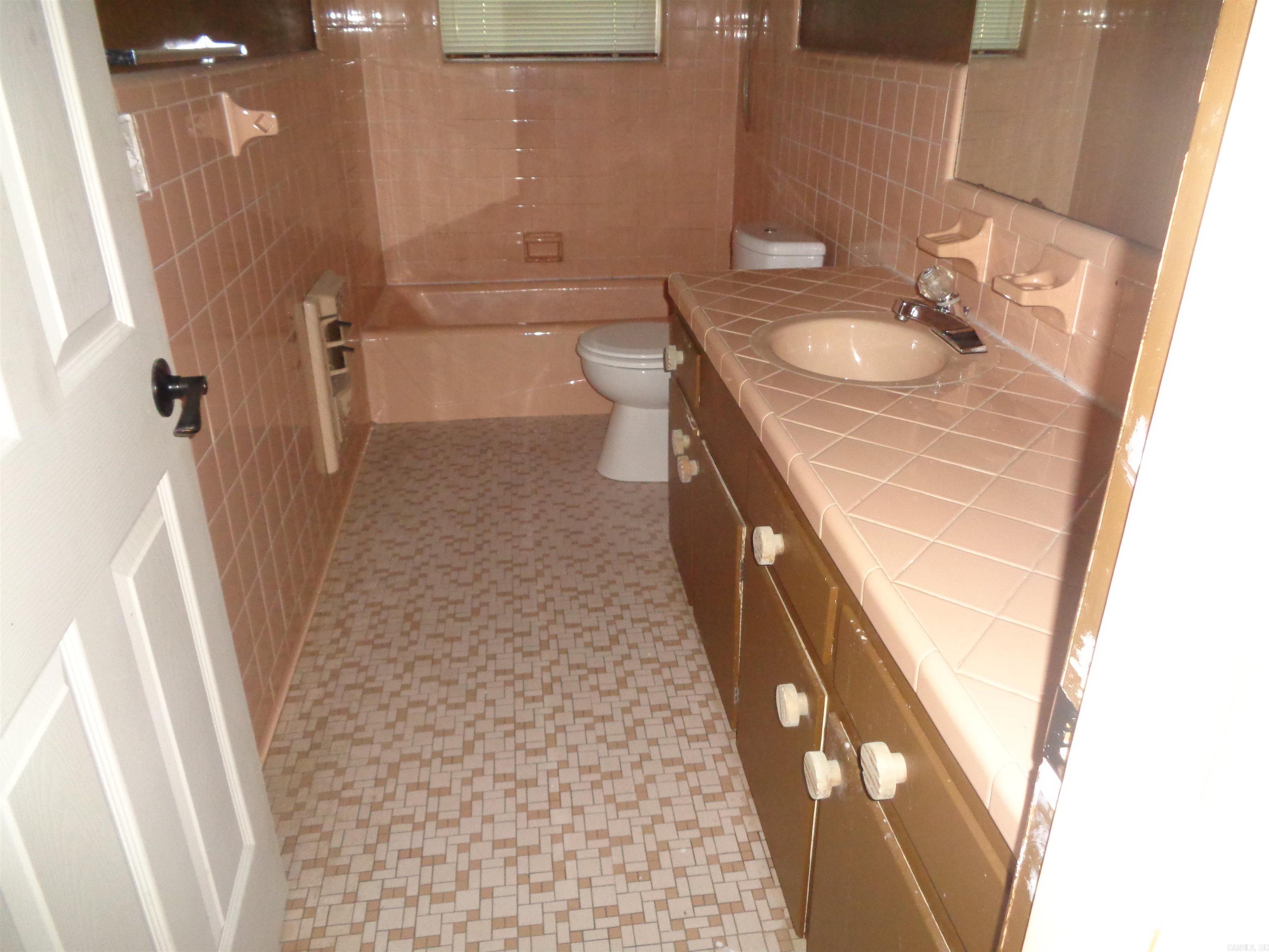 Twin Lakes - Residential Lease