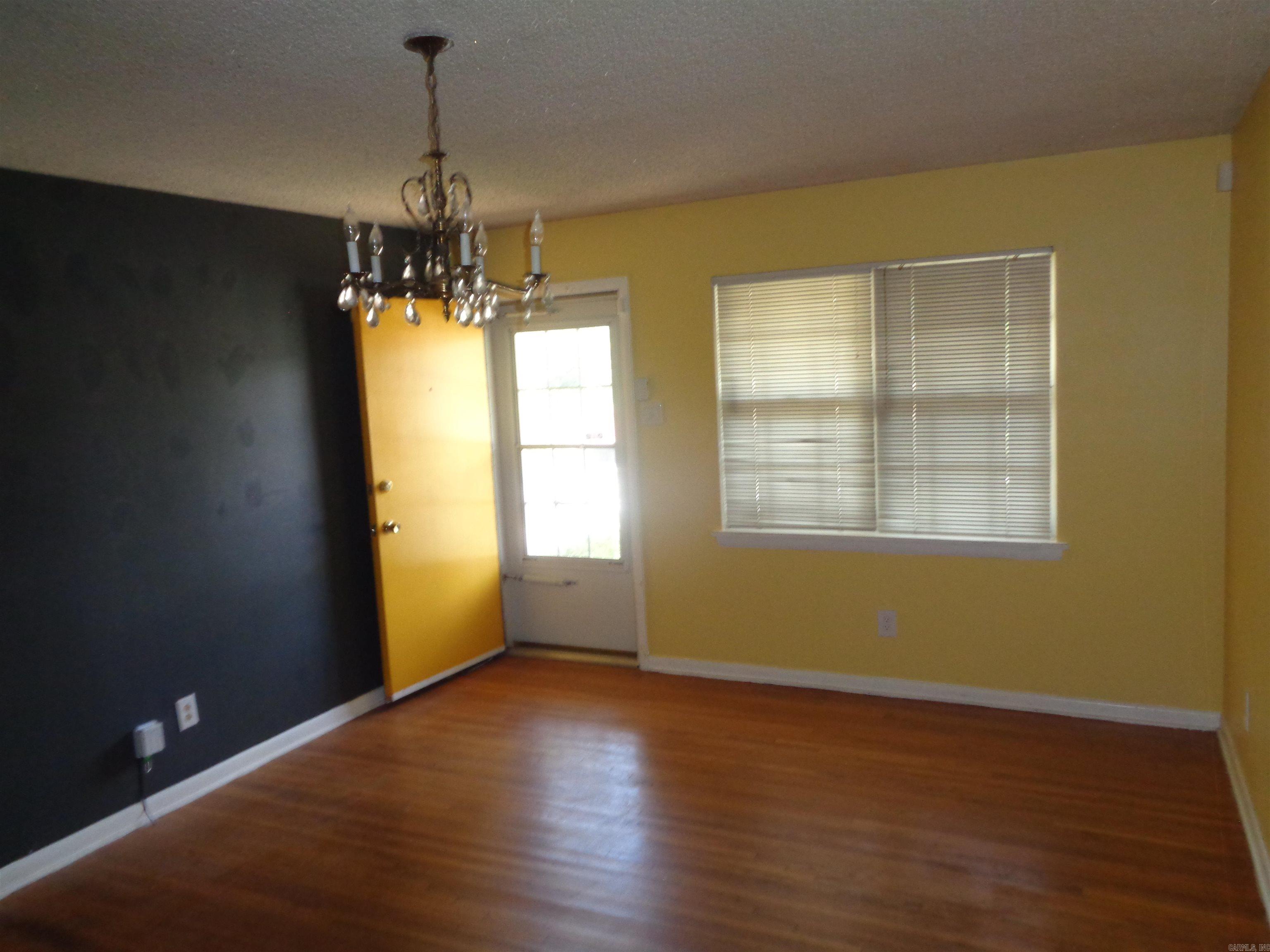 Twin Lakes - Residential Lease