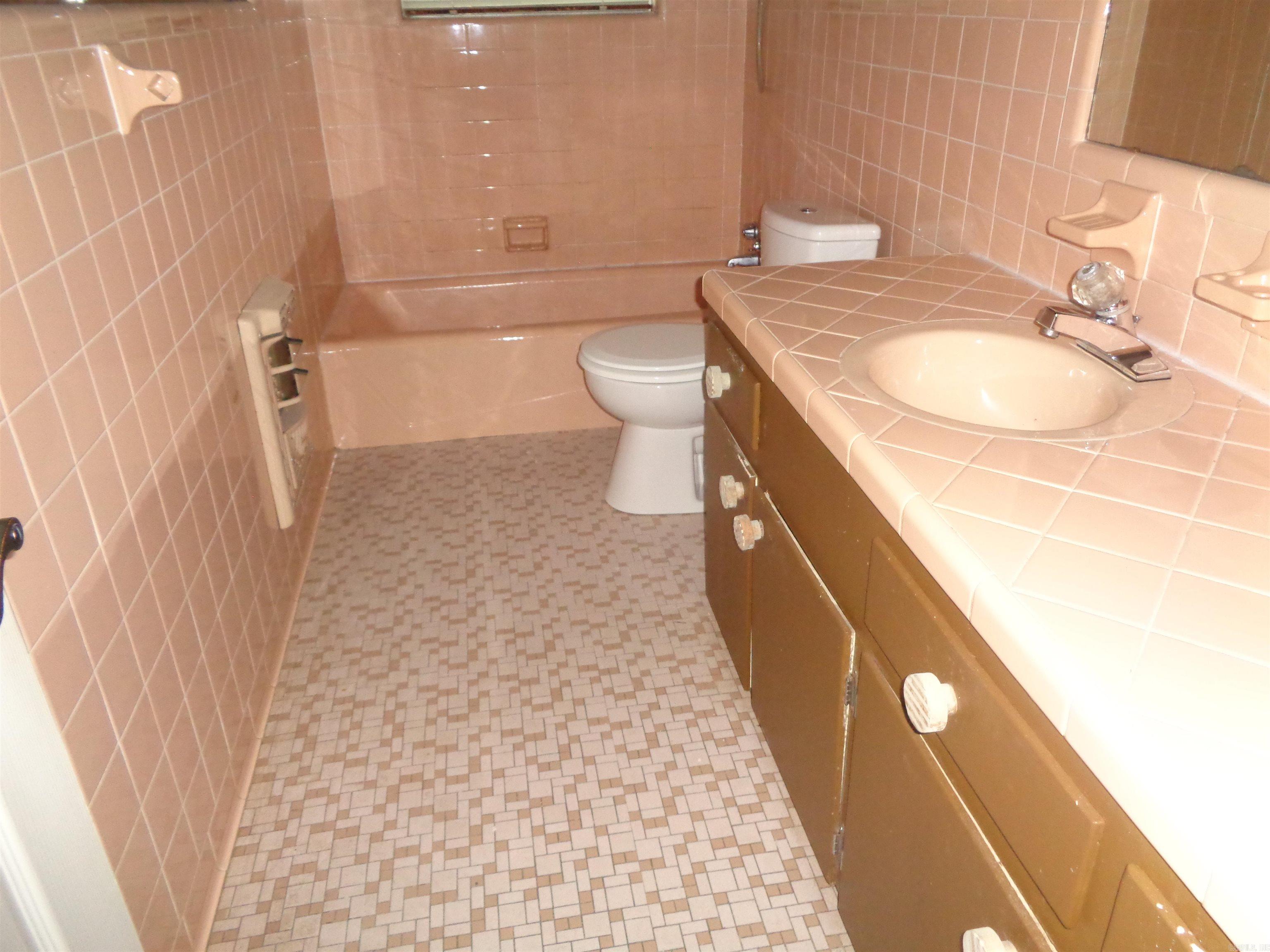 Twin Lakes - Residential Lease