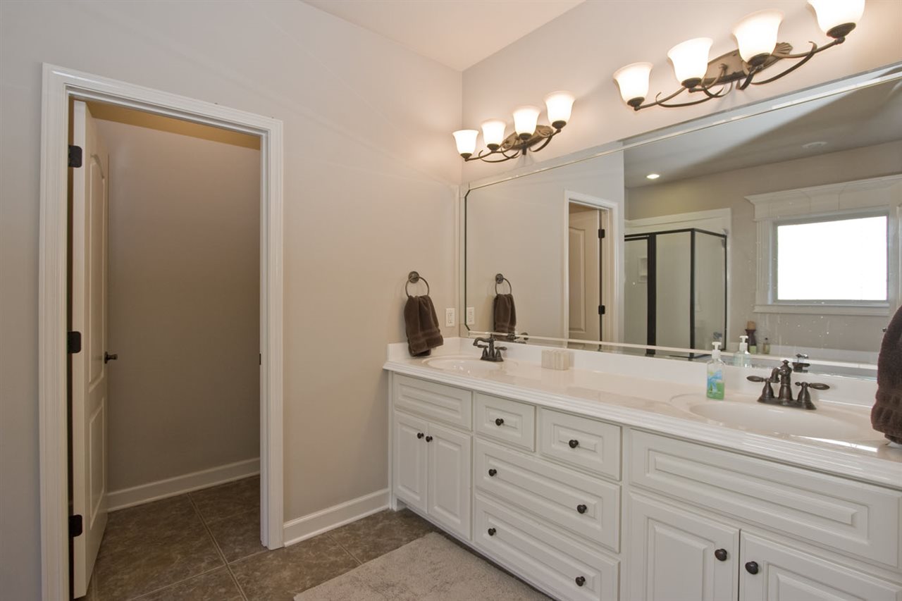 MILLERS CROSSING - Residential