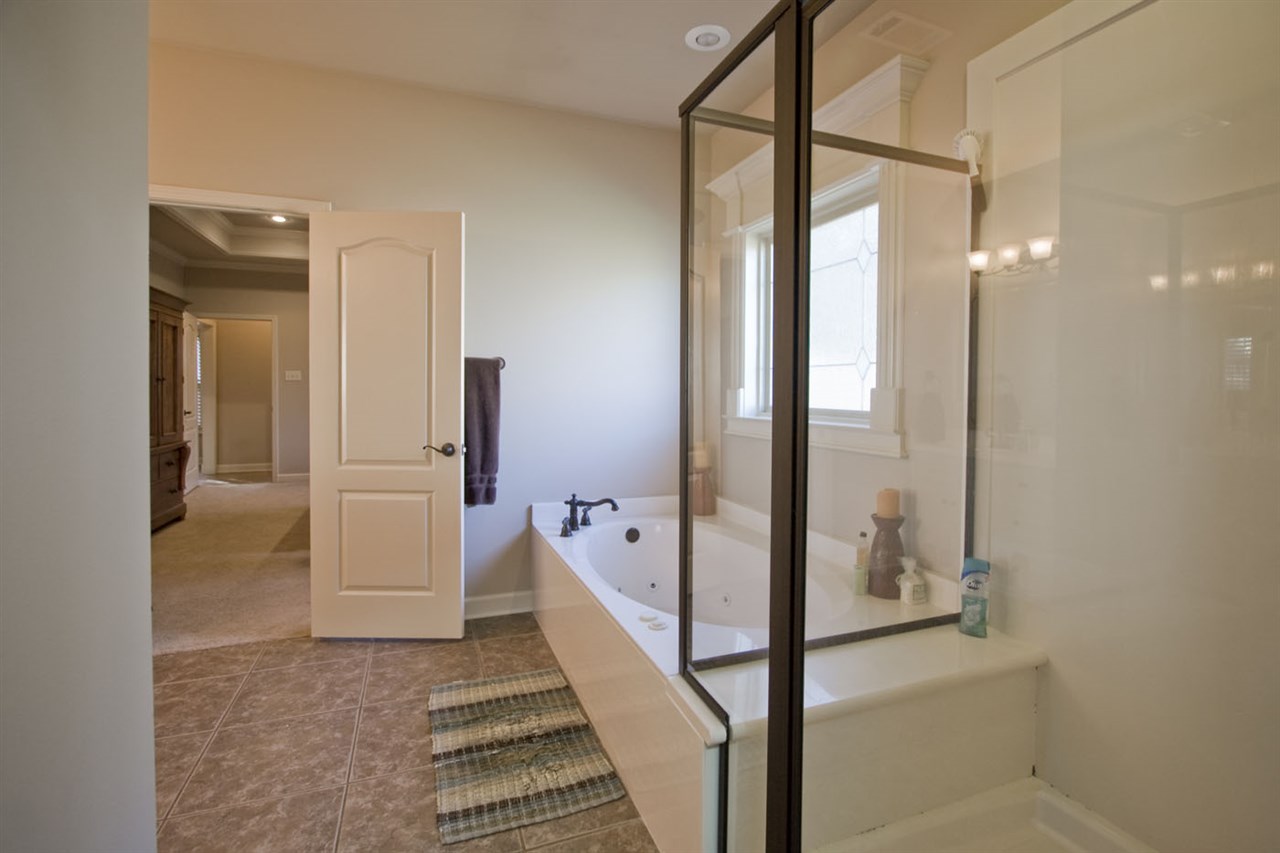 MILLERS CROSSING - Residential