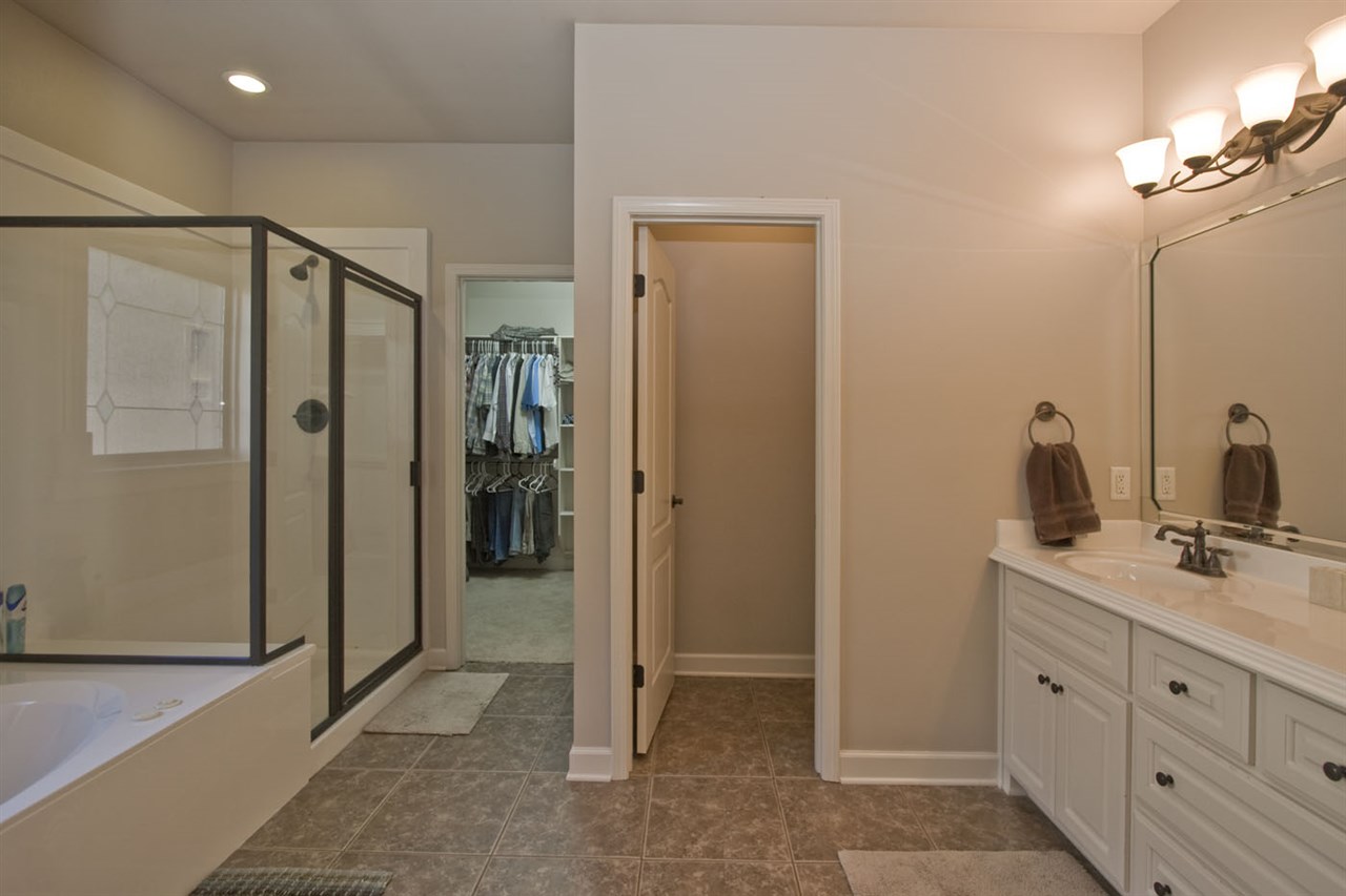 MILLERS CROSSING - Residential