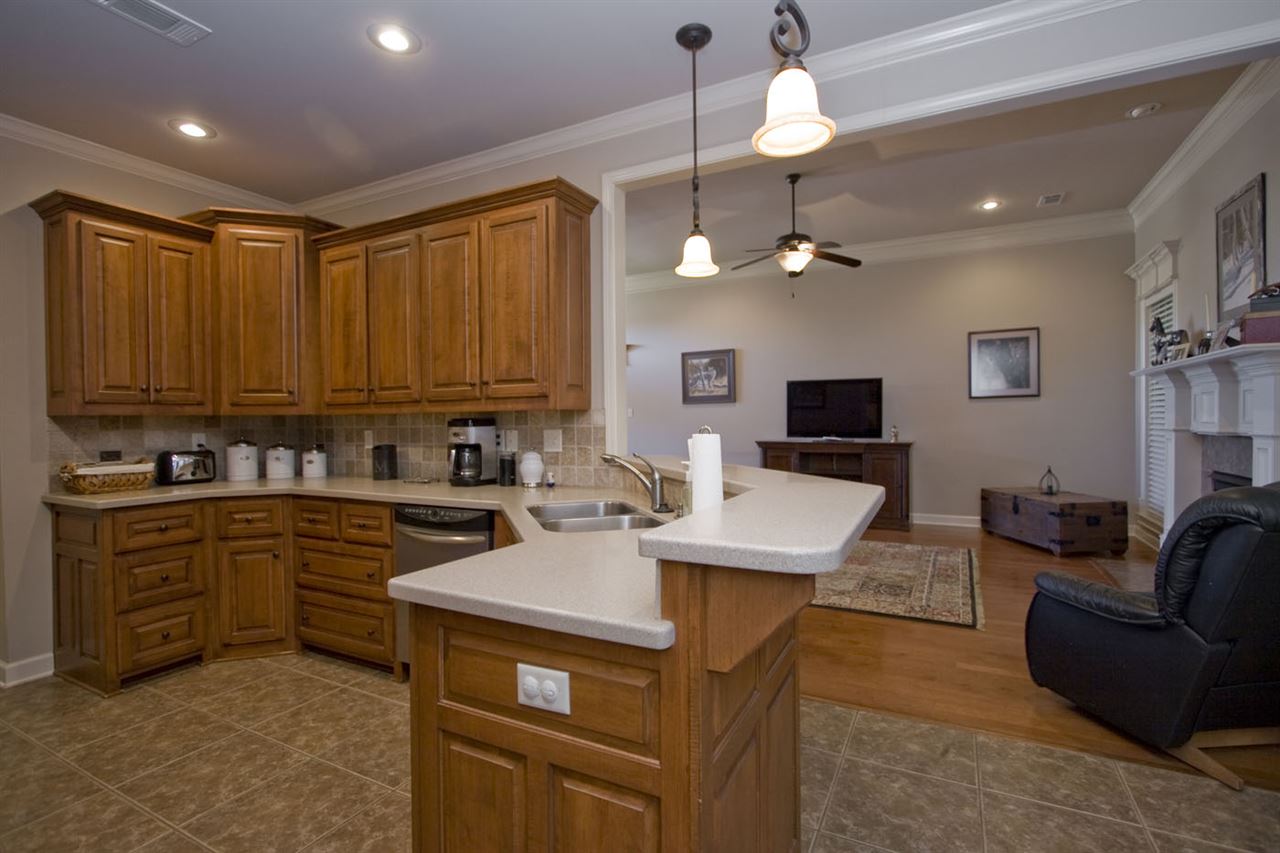 MILLERS CROSSING - Residential