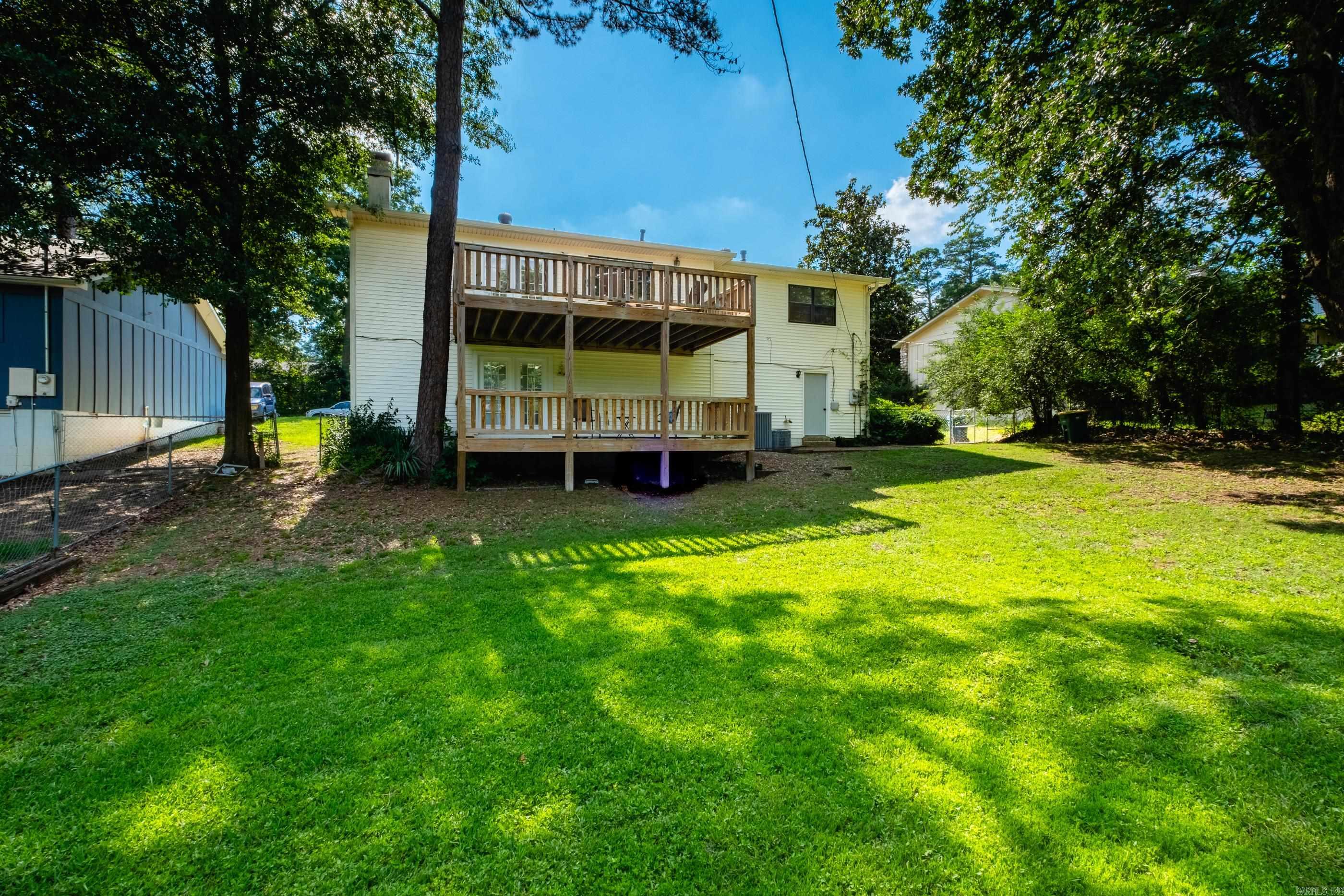 COLONY WEST - Residential