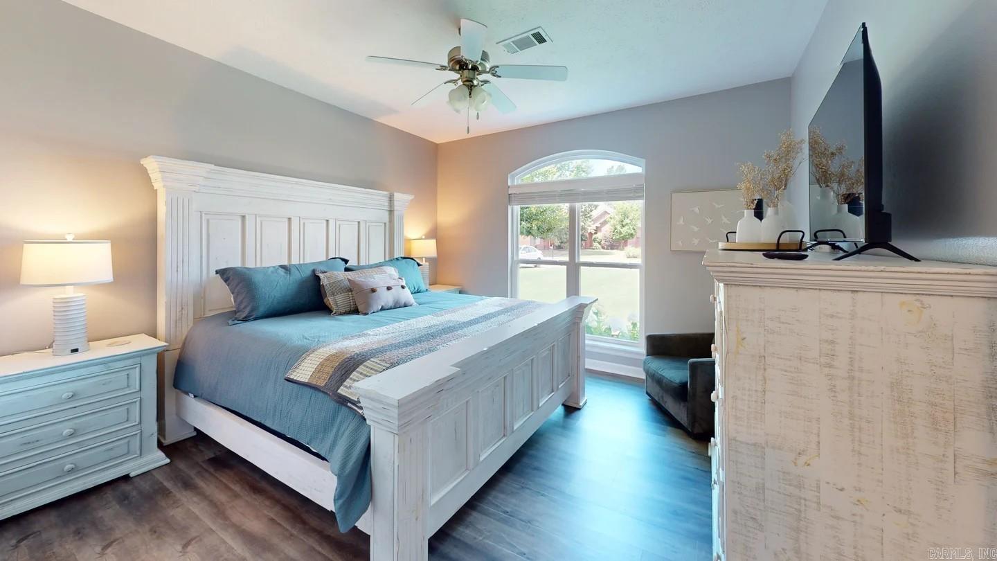 CLUB CREEK - Residential