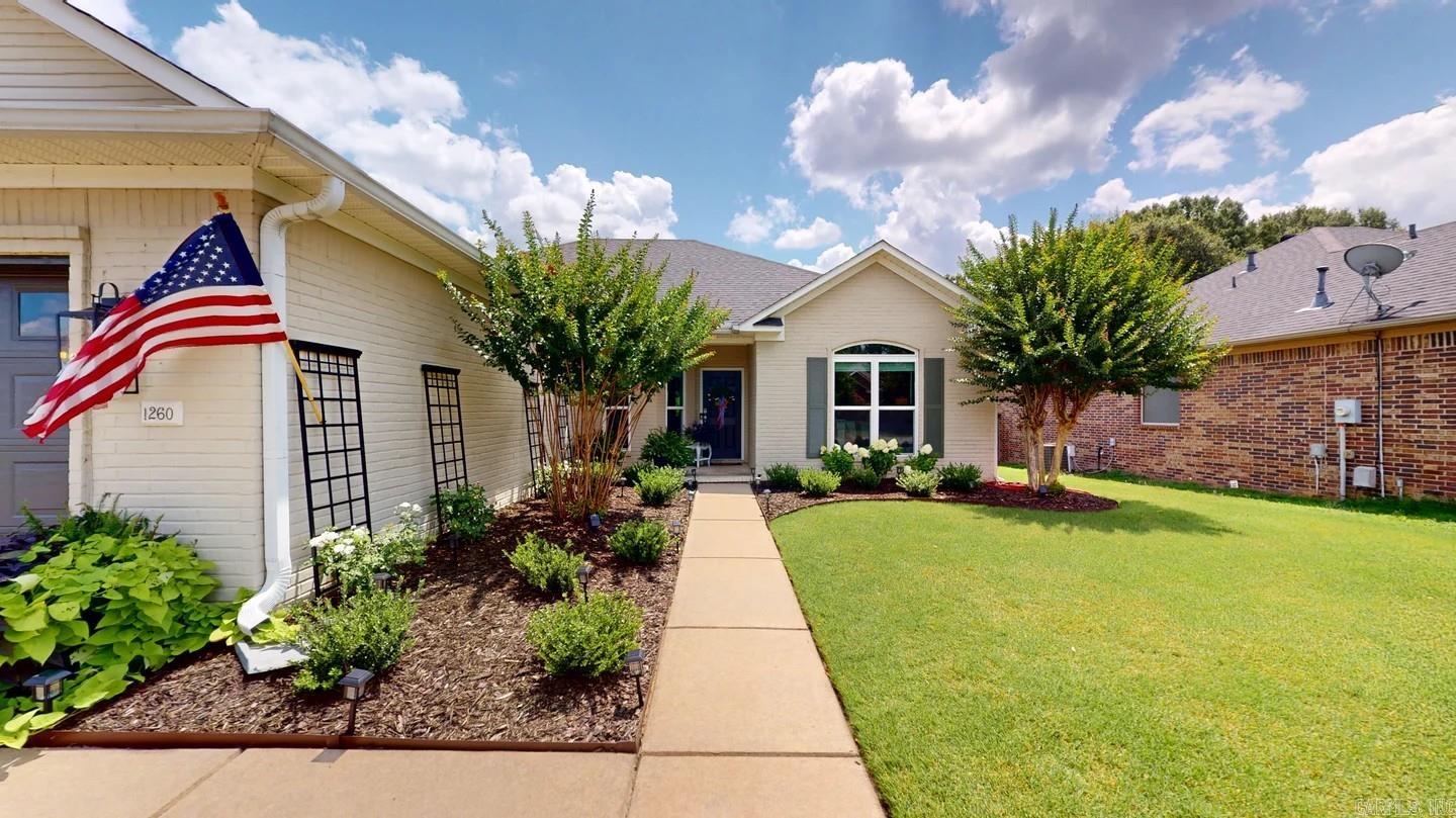 CLUB CREEK - Residential